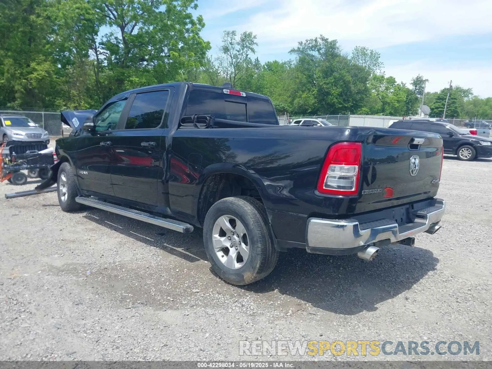 3 Photograph of a damaged car 1C6SRFMT0KN698483 RAM 1500 2019