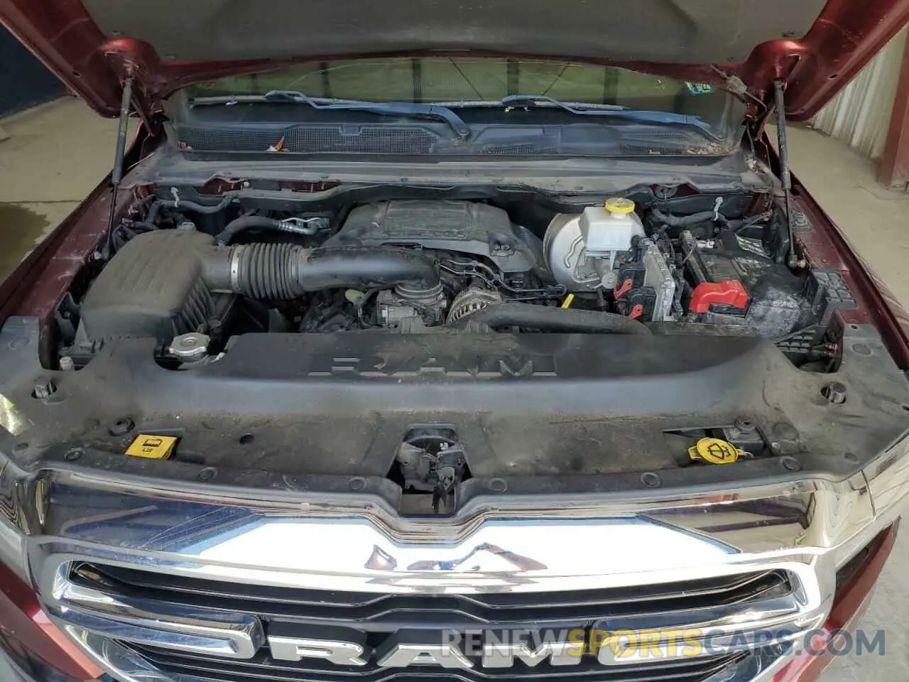 11 Photograph of a damaged car 1C6SRFMT4KN733705 RAM 1500 2019