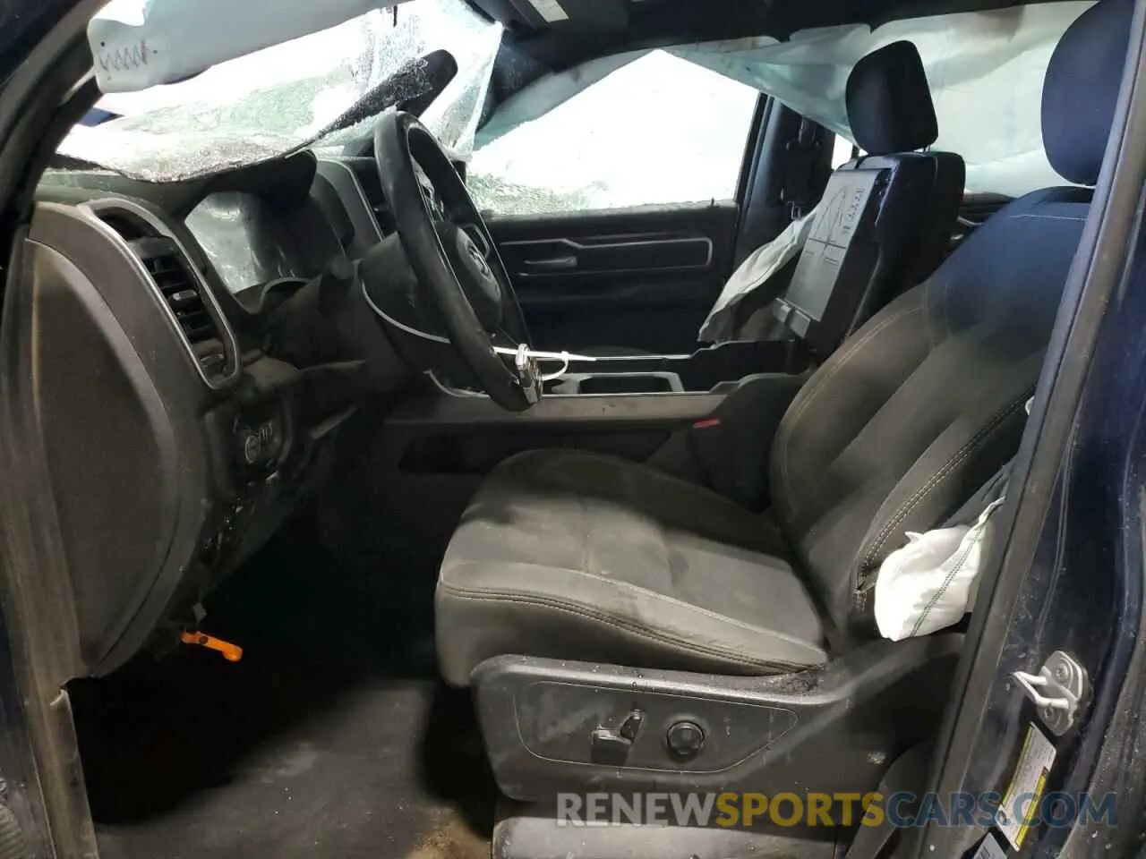 7 Photograph of a damaged car 1C6SRFMT5KN607949 RAM 1500 2019