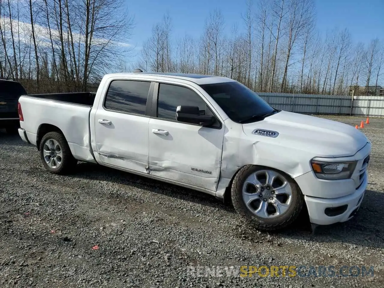 4 Photograph of a damaged car 1C6SRFMT5KN681467 RAM 1500 2019