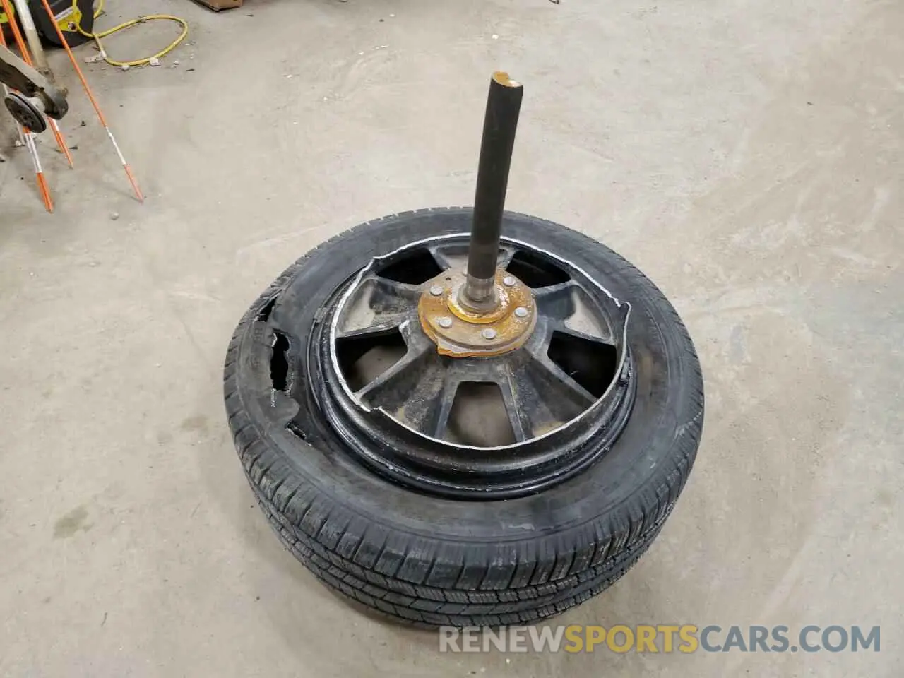 12 Photograph of a damaged car 1C6SRFMT5KN846885 RAM 1500 2019