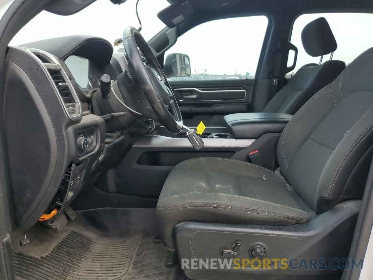 7 Photograph of a damaged car 1C6SRFMT6KN528452 RAM 1500 2019