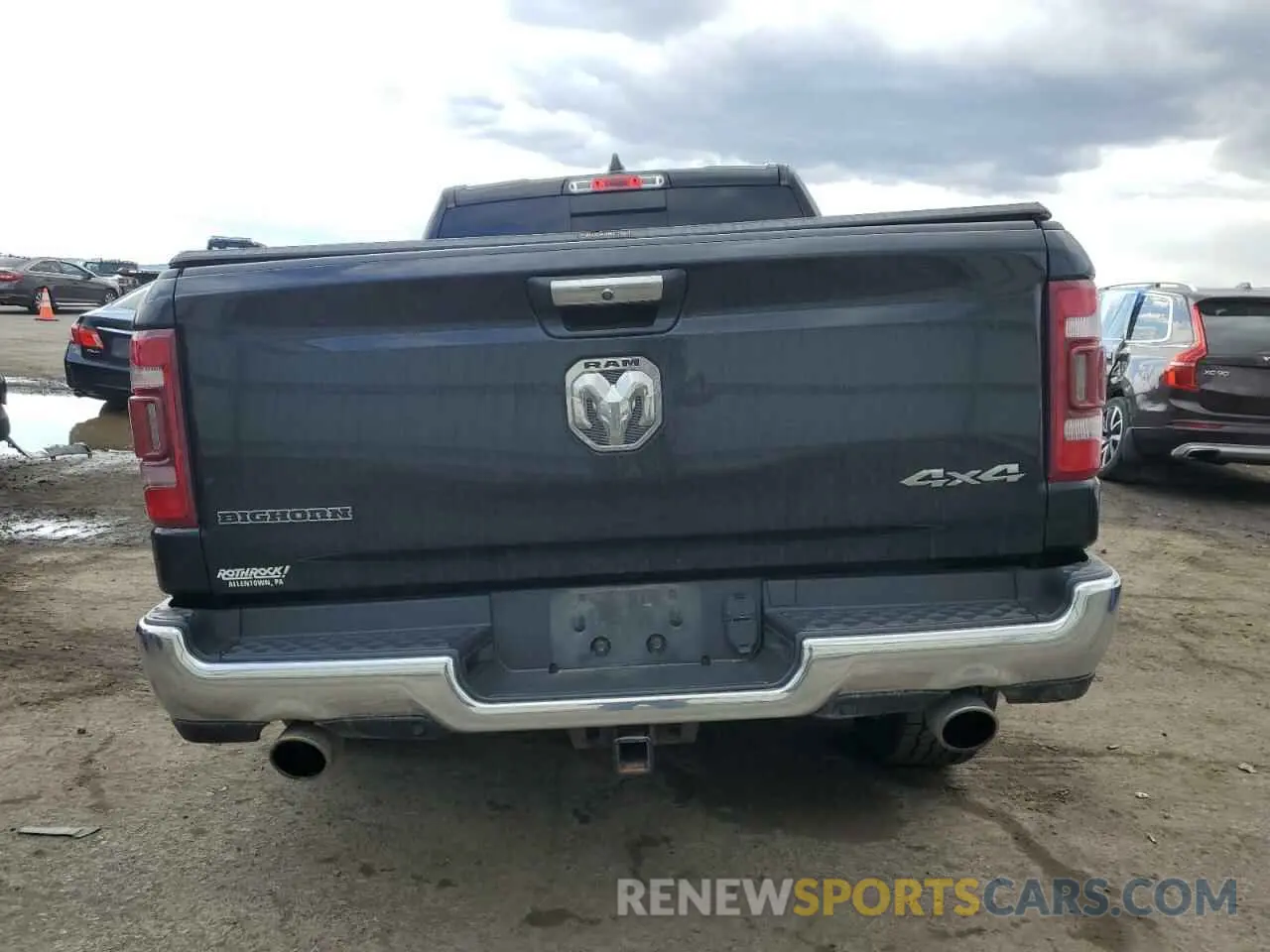6 Photograph of a damaged car 1C6SRFMT6KN531643 RAM 1500 2019