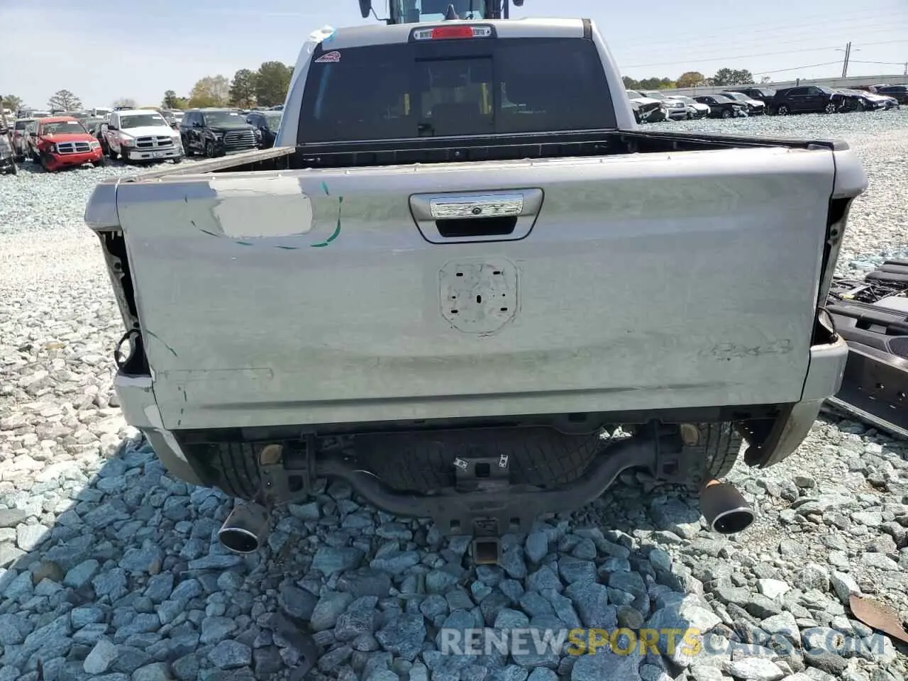 6 Photograph of a damaged car 1C6SRFMT6KN637557 RAM 1500 2019