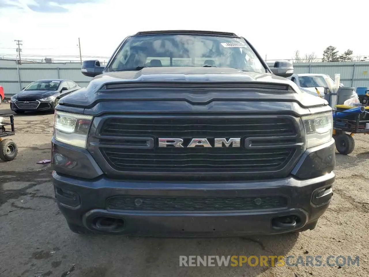 5 Photograph of a damaged car 1C6SRFMT6KN699833 RAM 1500 2019
