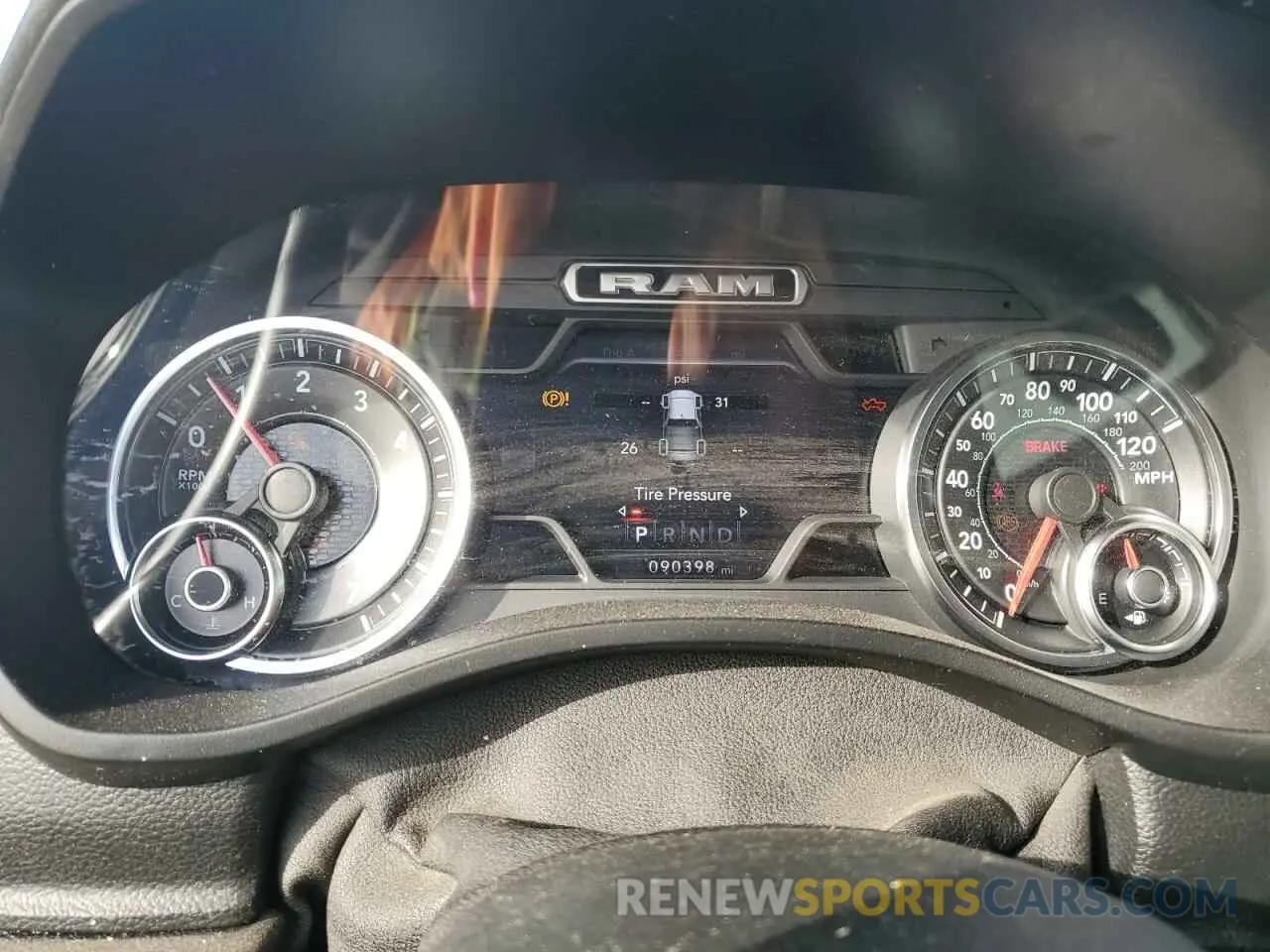 9 Photograph of a damaged car 1C6SRFMT6KN699833 RAM 1500 2019