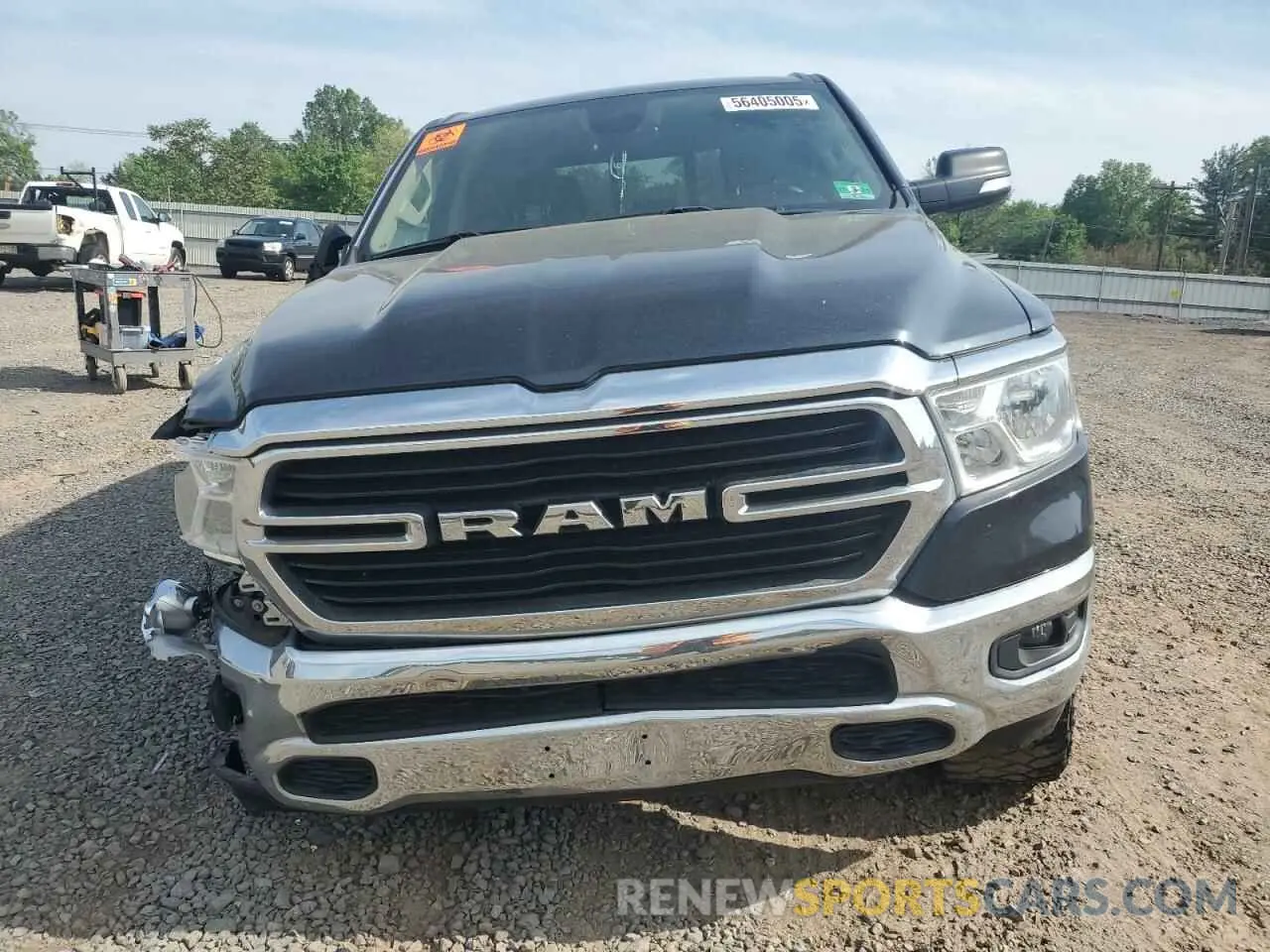 5 Photograph of a damaged car 1C6SRFMT8KN766304 RAM 1500 2019