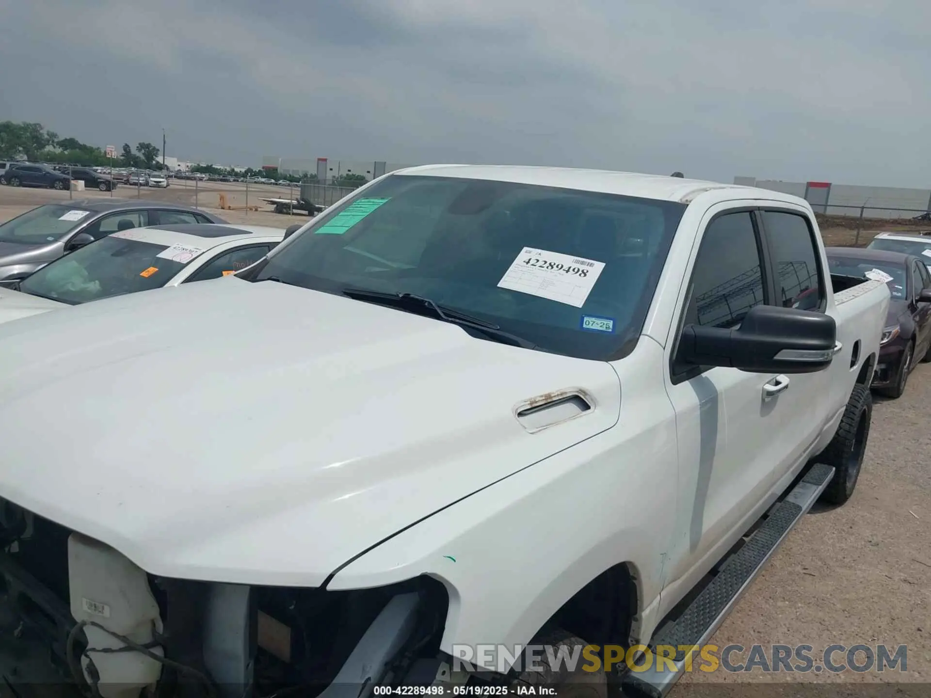 6 Photograph of a damaged car 1C6SRFMT9KN644227 RAM 1500 2019