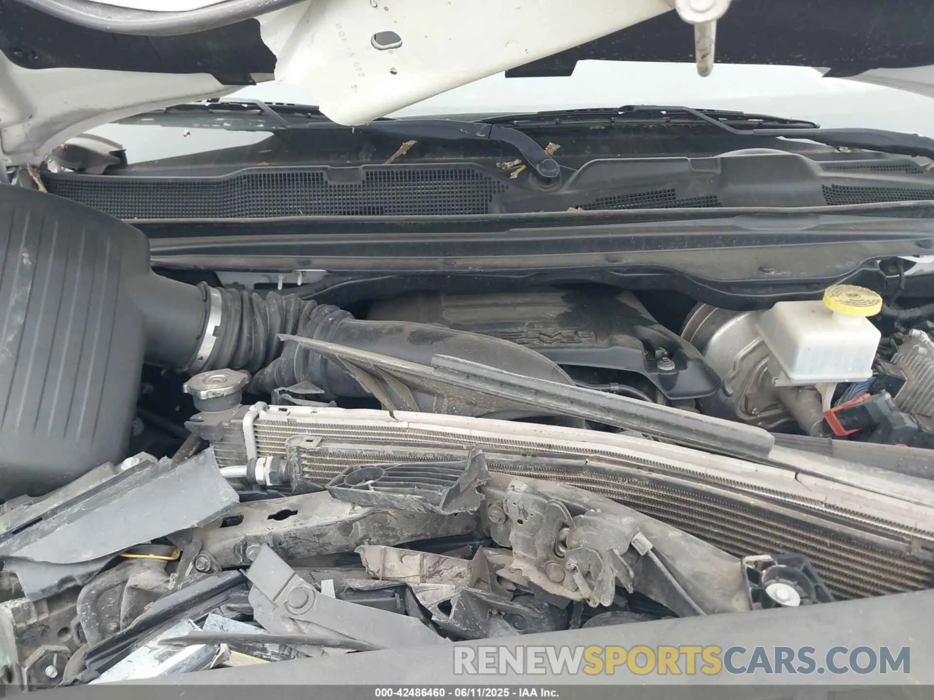 10 Photograph of a damaged car 1C6SRFNT8KN545042 RAM 1500 2019
