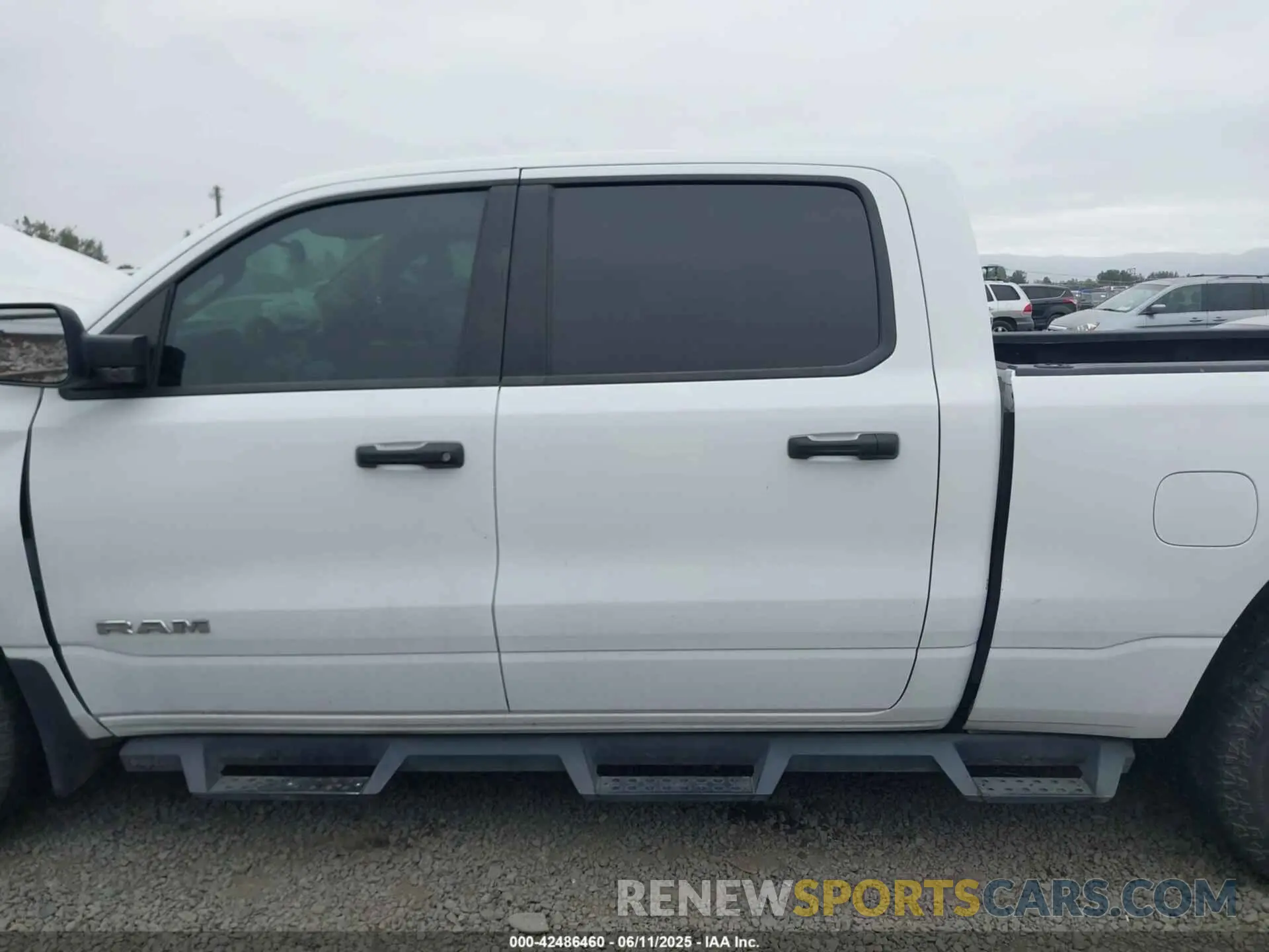 14 Photograph of a damaged car 1C6SRFNT8KN545042 RAM 1500 2019