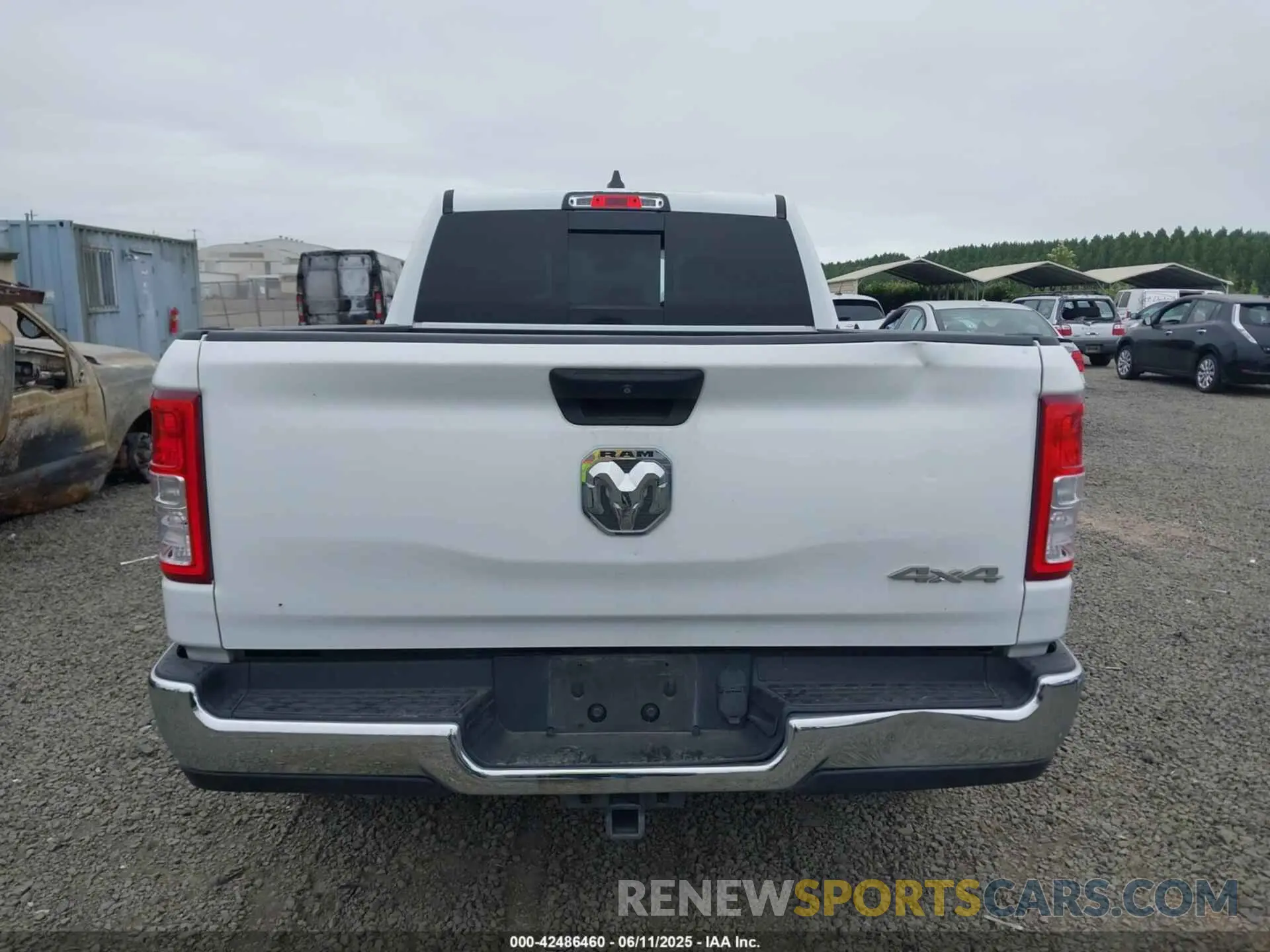 16 Photograph of a damaged car 1C6SRFNT8KN545042 RAM 1500 2019