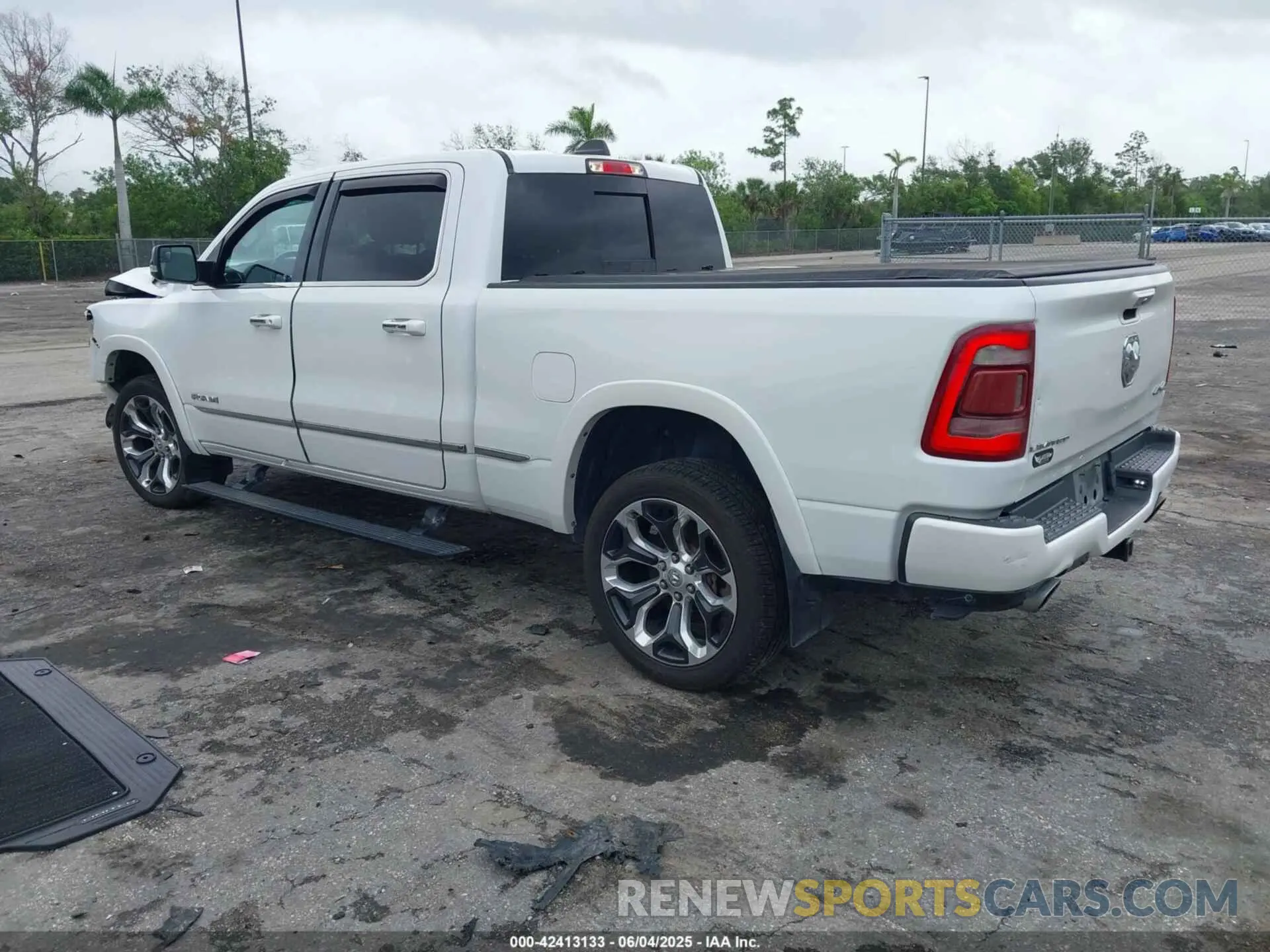 3 Photograph of a damaged car 1C6SRFPT3KN774290 RAM 1500 2019