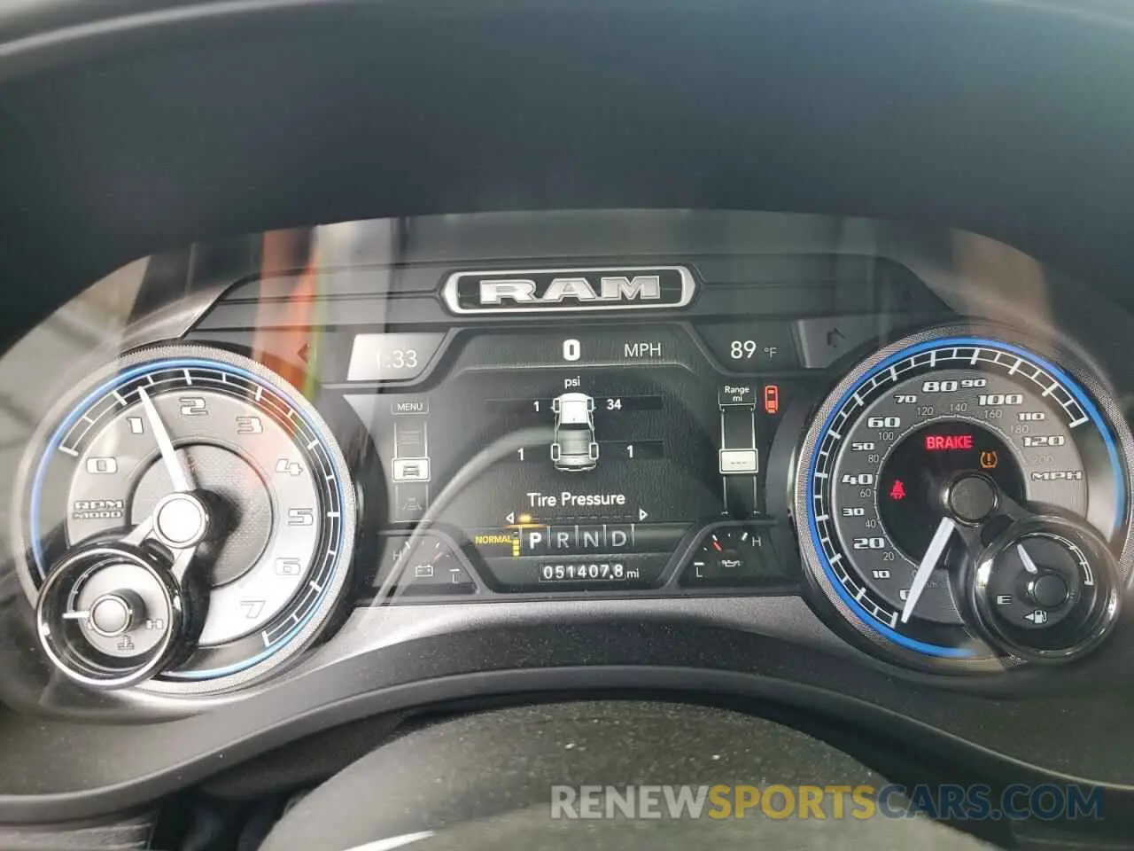 9 Photograph of a damaged car 1C6SRFPT4KN552616 RAM 1500 2019