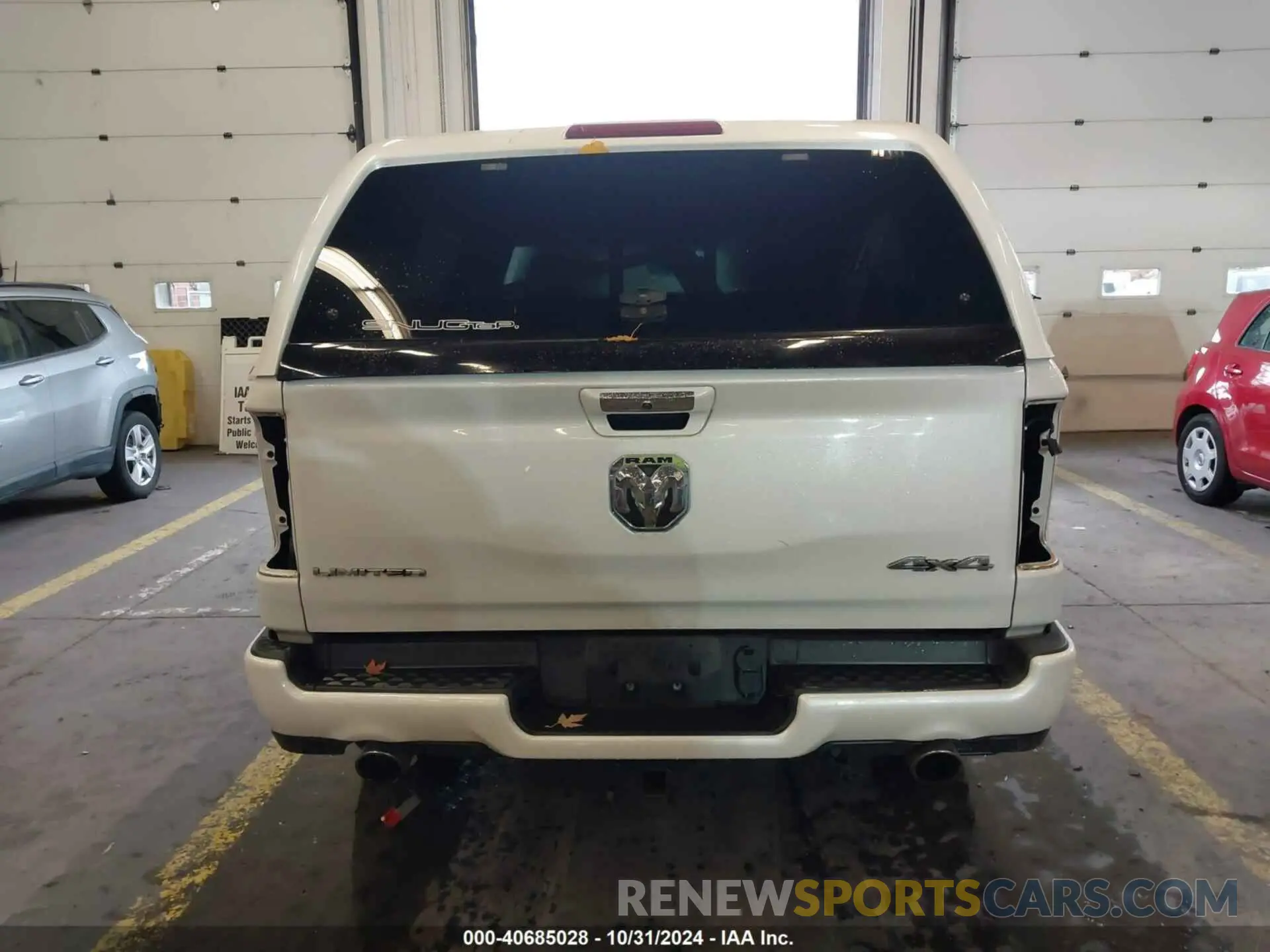 17 Photograph of a damaged car 1C6SRFPTXKN751914 RAM 1500 2019