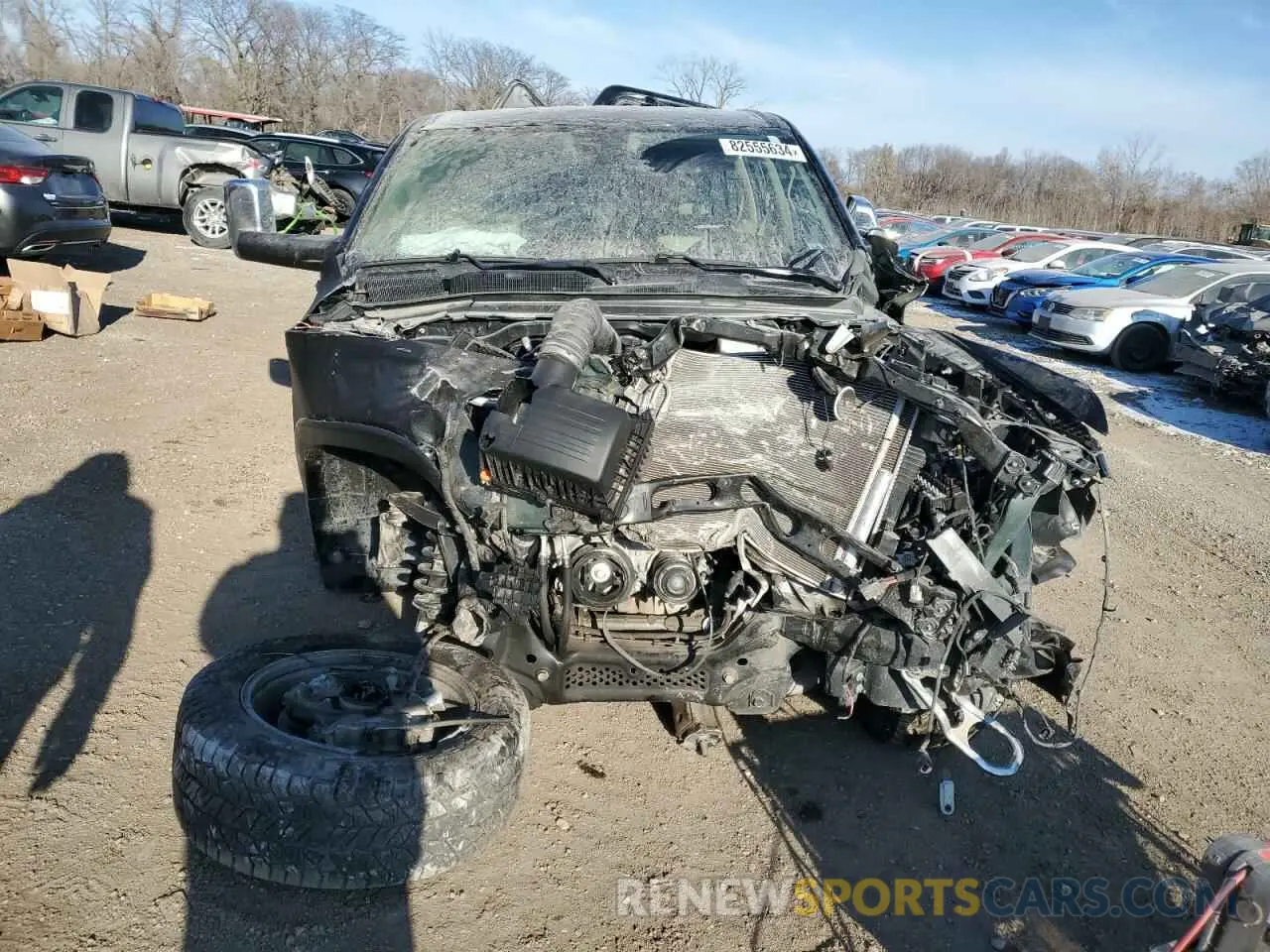 5 Photograph of a damaged car 1C6SRFRT2KN665459 RAM 1500 2019
