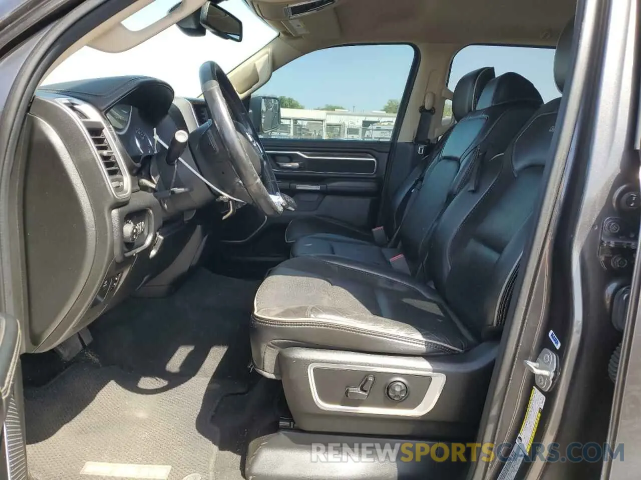 7 Photograph of a damaged car 1C6SRFRT2KN698574 RAM 1500 2019