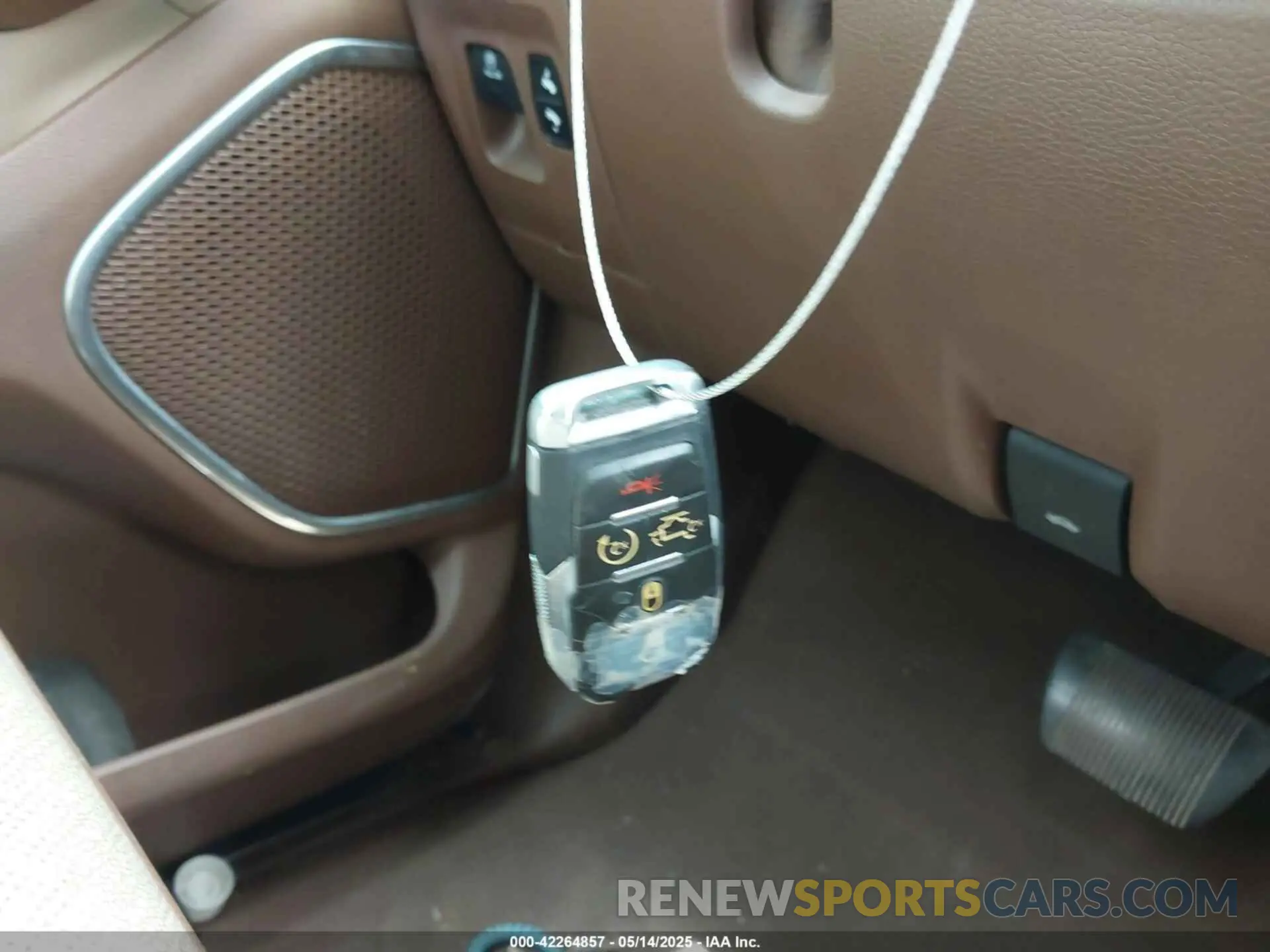11 Photograph of a damaged car 1C6SRFRT6KN653315 RAM 1500 2019