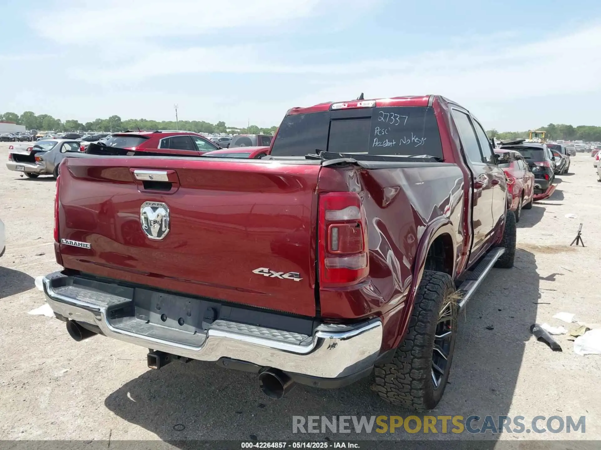 4 Photograph of a damaged car 1C6SRFRT6KN653315 RAM 1500 2019