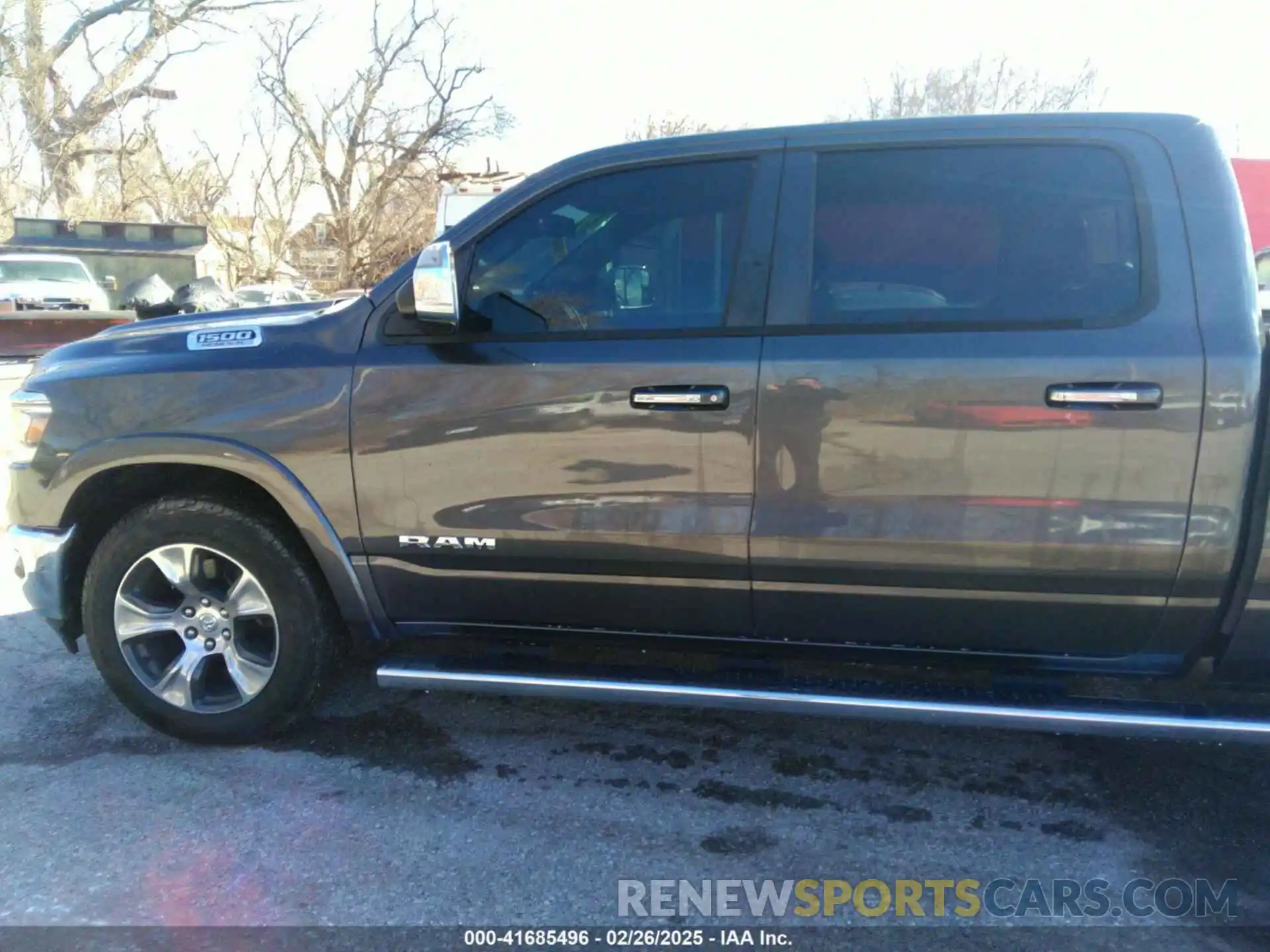 14 Photograph of a damaged car 1C6SRFRT7KN539064 RAM 1500 2019