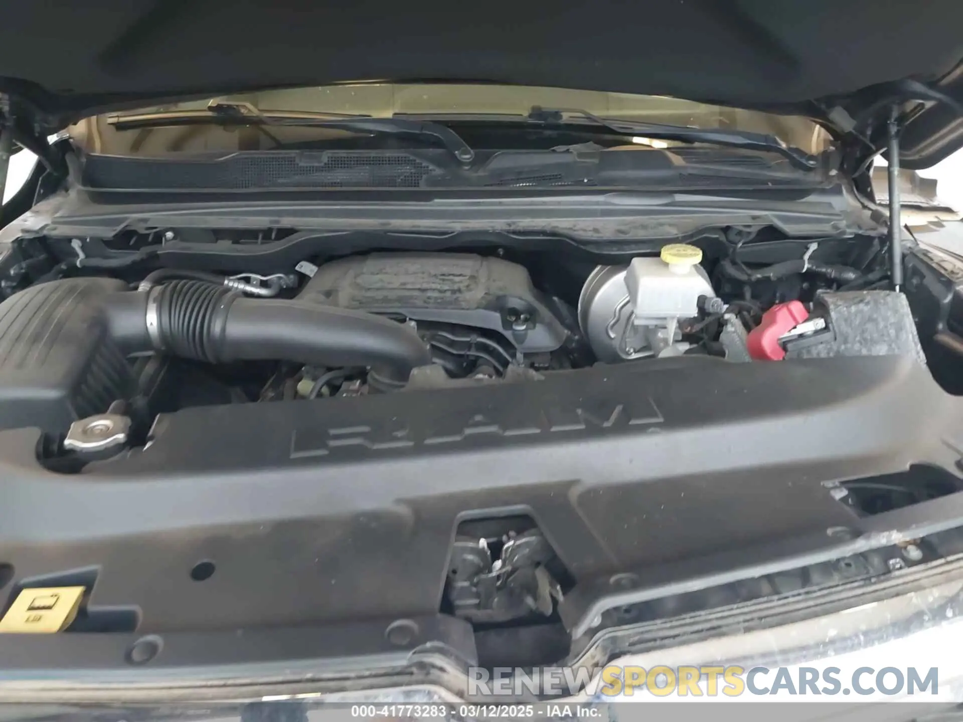10 Photograph of a damaged car 1C6SRFRT9KN878862 RAM 1500 2019
