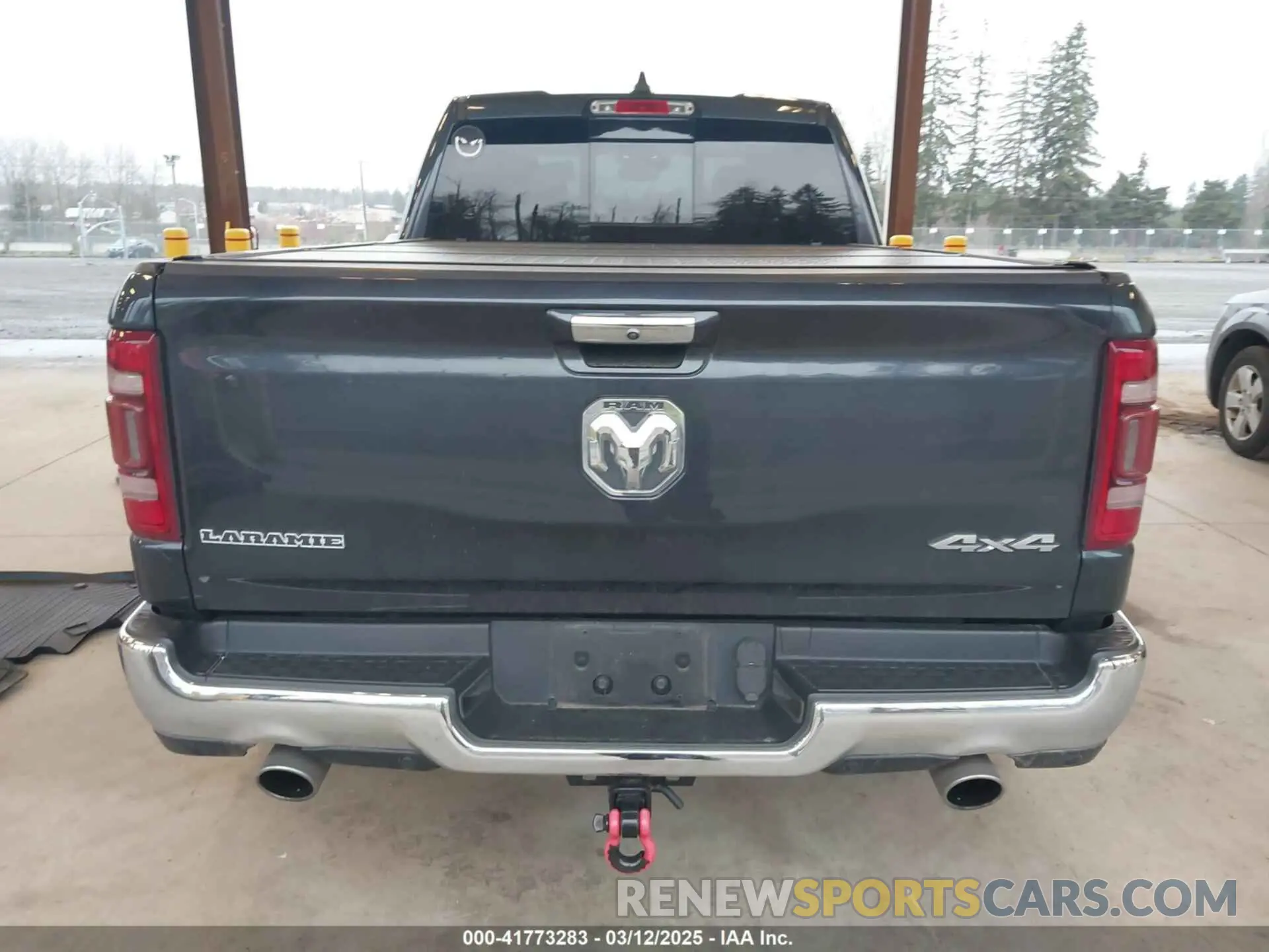 16 Photograph of a damaged car 1C6SRFRT9KN878862 RAM 1500 2019