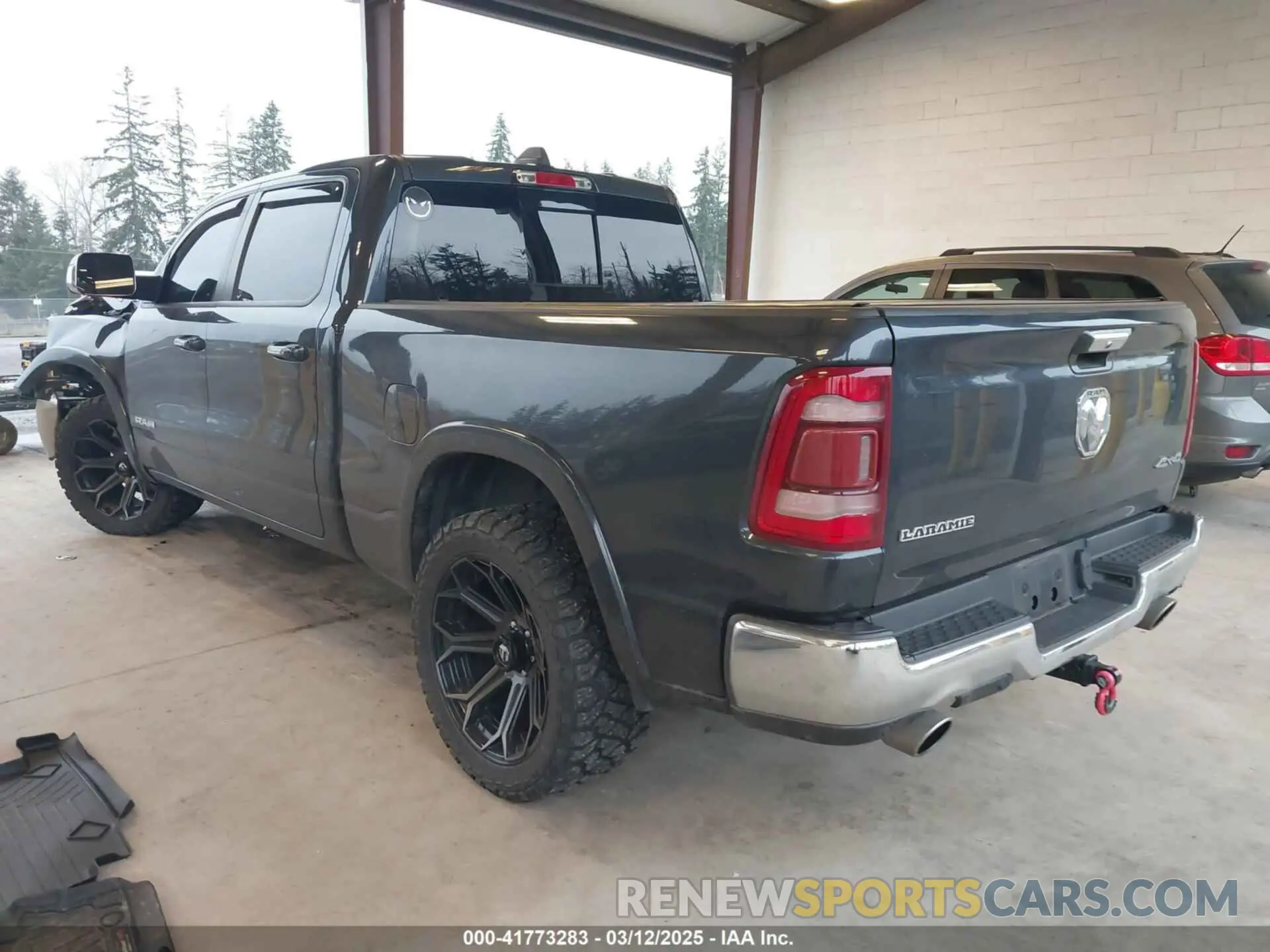 3 Photograph of a damaged car 1C6SRFRT9KN878862 RAM 1500 2019