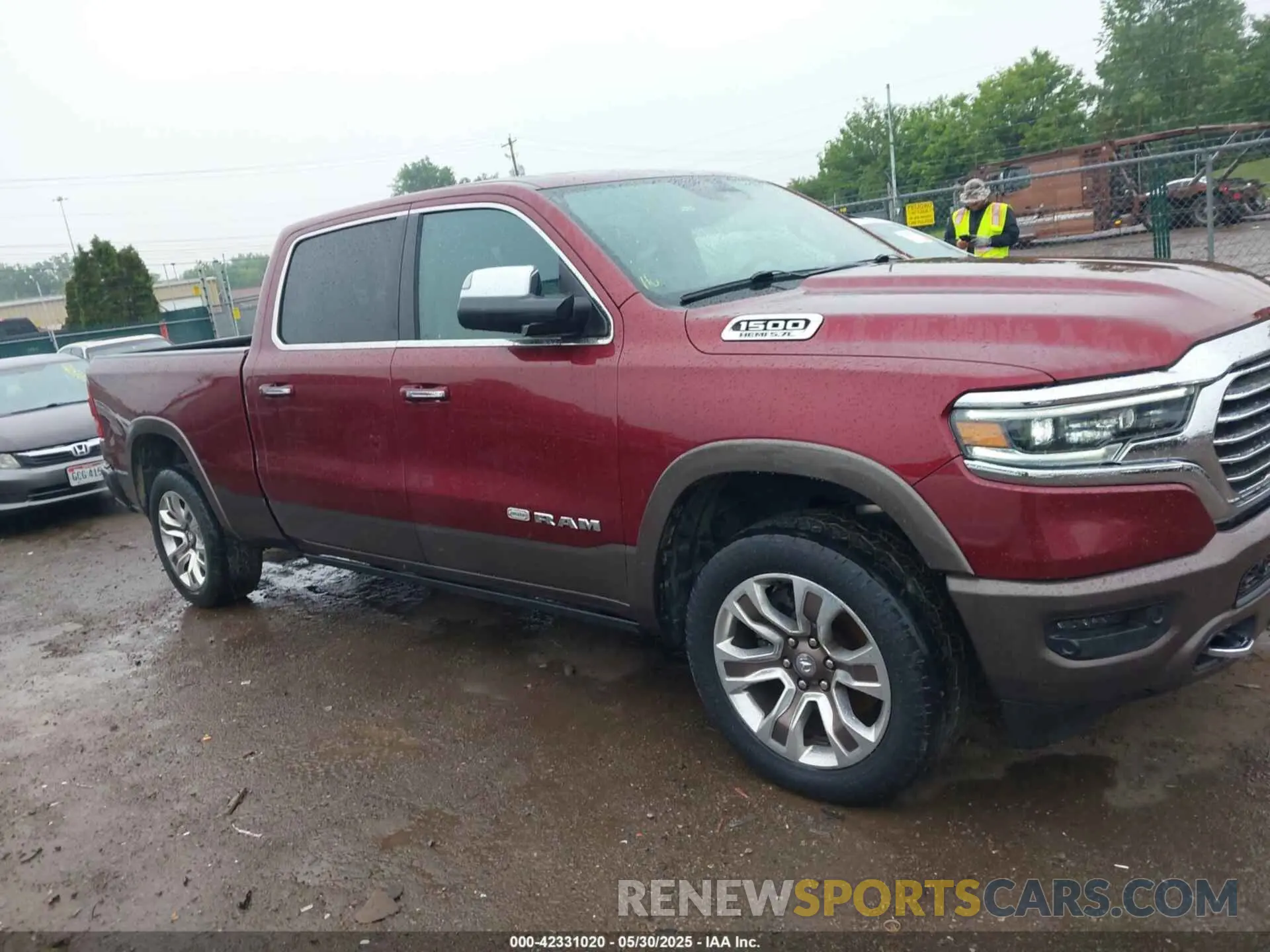 13 Photograph of a damaged car 1C6SRFST4KN563879 RAM 1500 2019