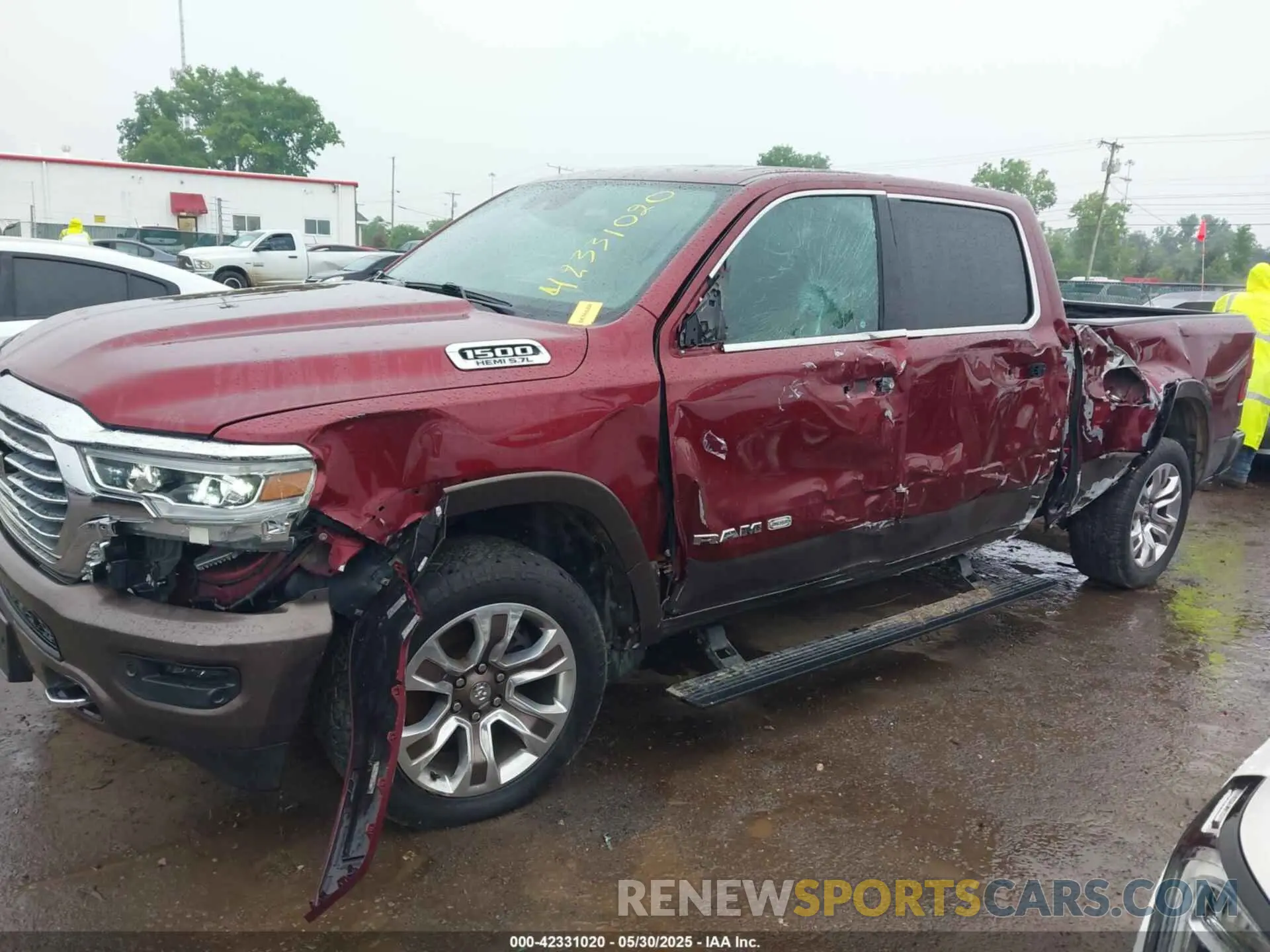 6 Photograph of a damaged car 1C6SRFST4KN563879 RAM 1500 2019