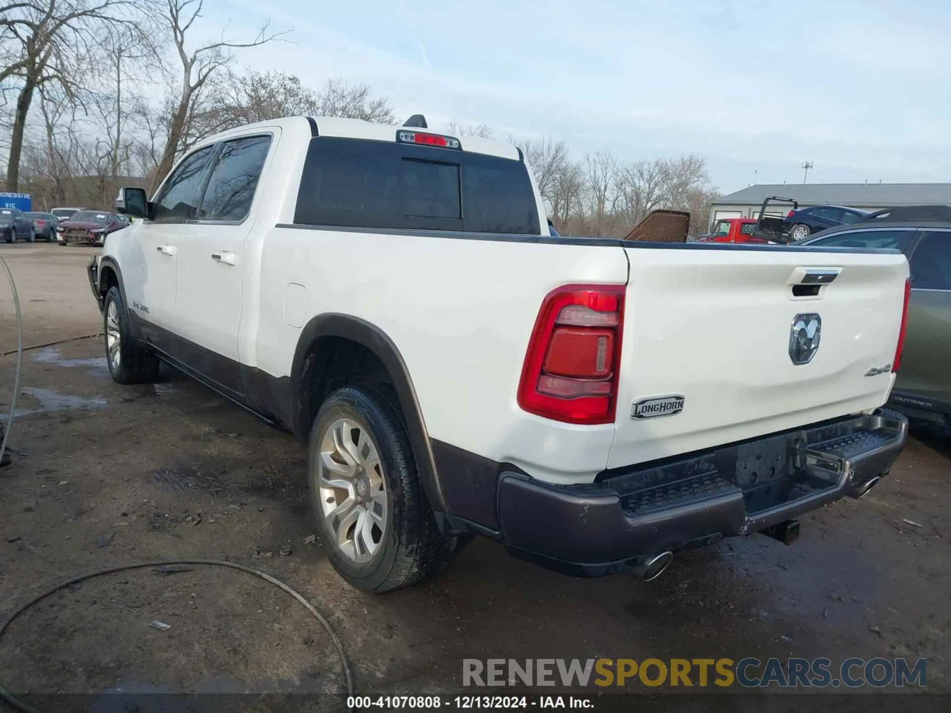 3 Photograph of a damaged car 1C6SRFST6KN886928 RAM 1500 2019