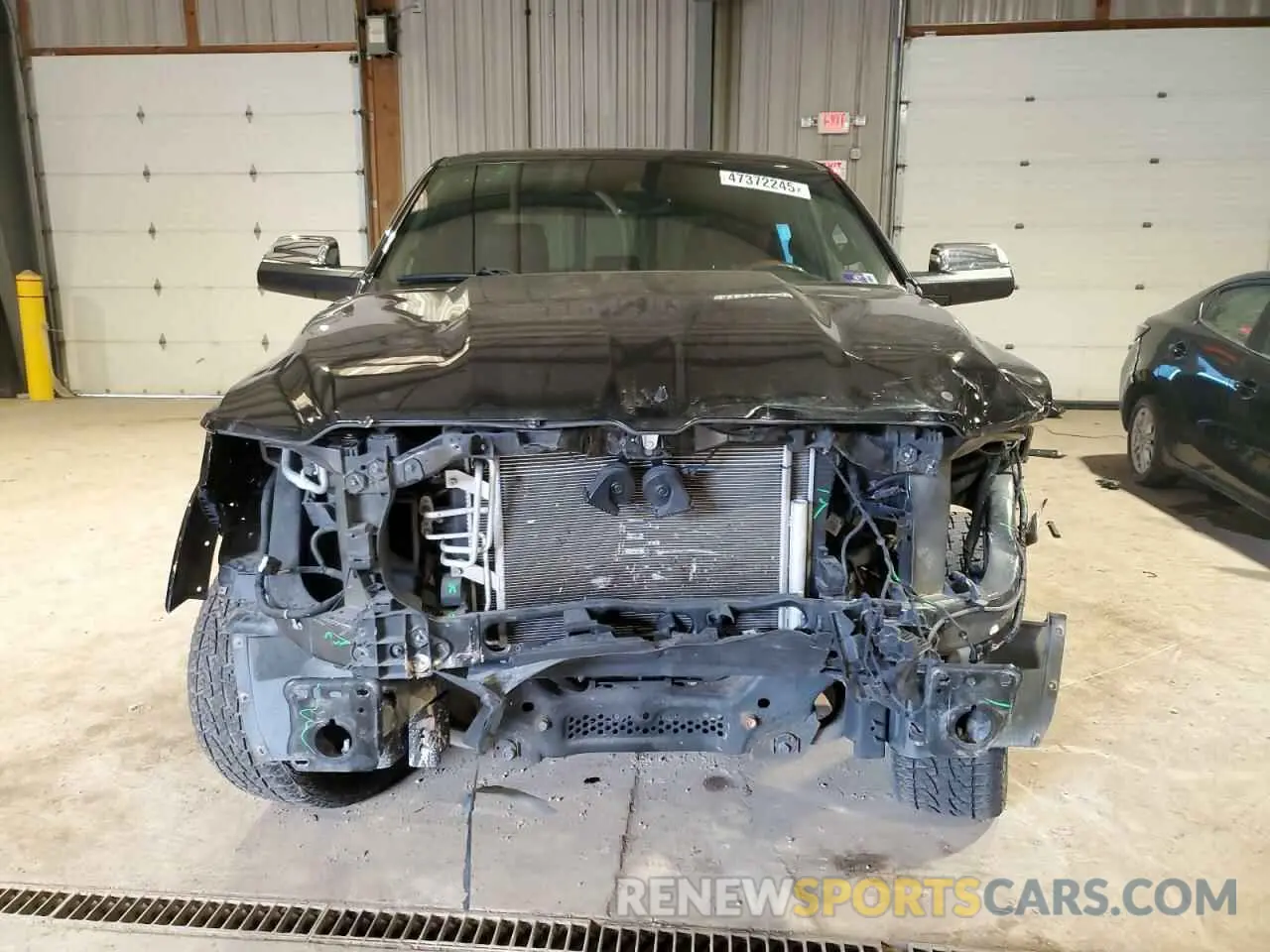 5 Photograph of a damaged car 1C6SRFST7KN514742 RAM 1500 2019