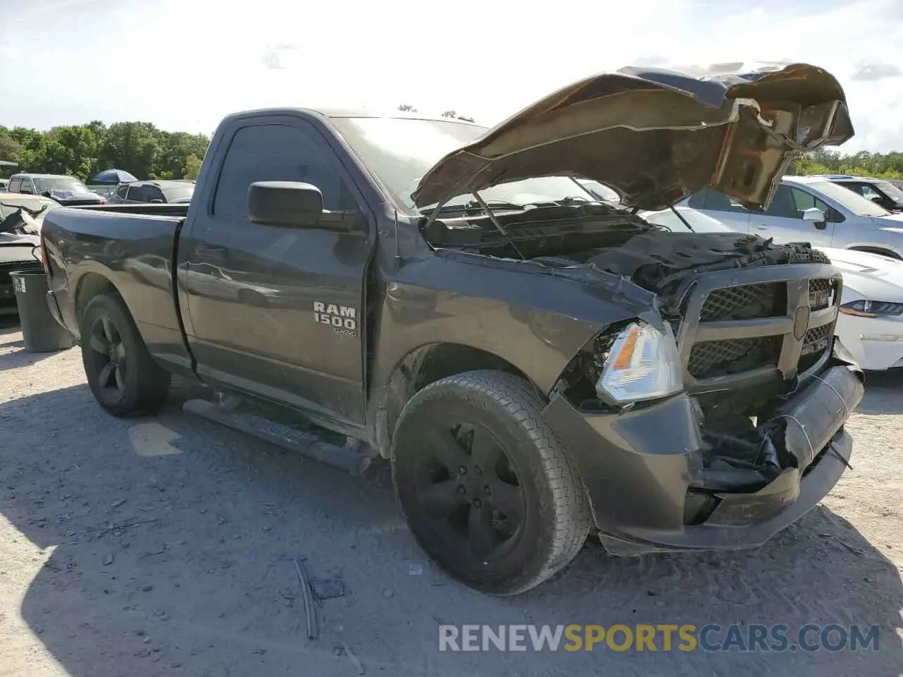 4 Photograph of a damaged car 3C6JR6AG8KG500941 RAM 1500 2019