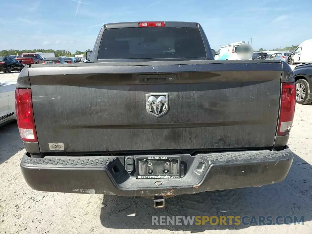 6 Photograph of a damaged car 3C6JR6AG8KG500941 RAM 1500 2019