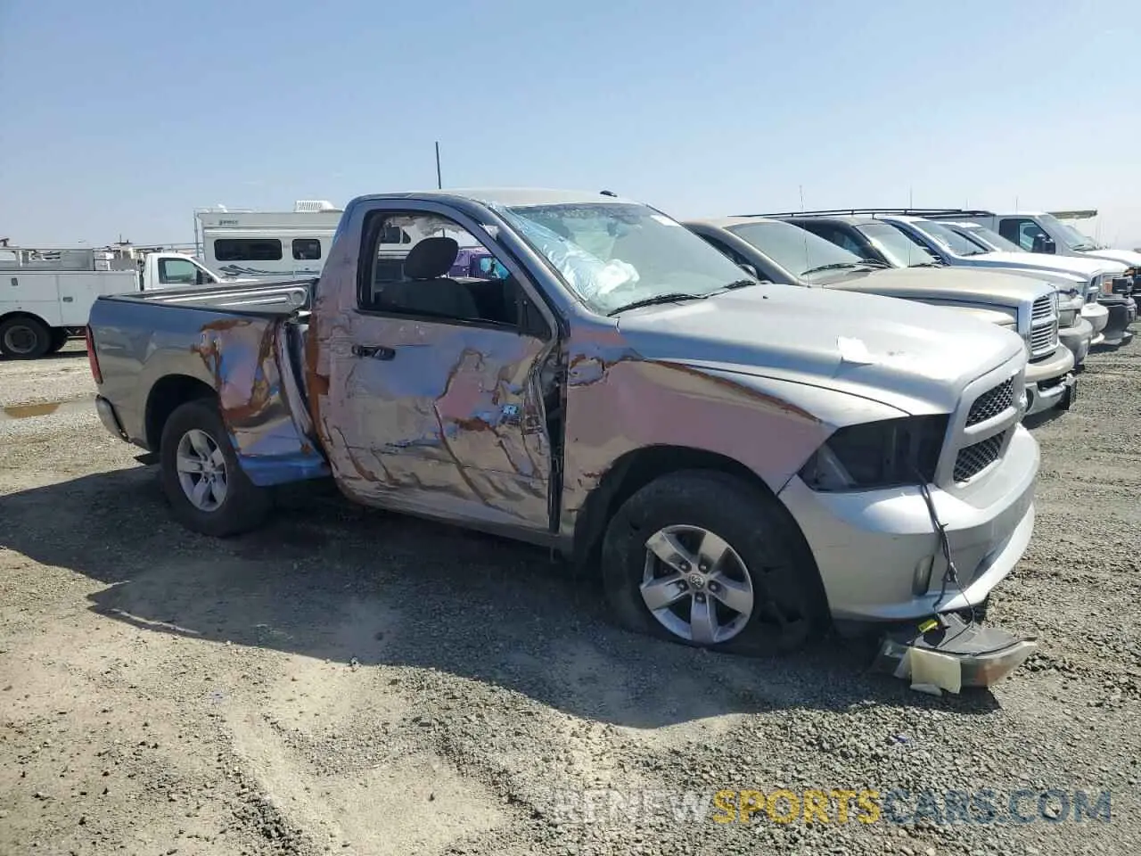 4 Photograph of a damaged car 3C6JR6AGXKG678799 RAM 1500 2019