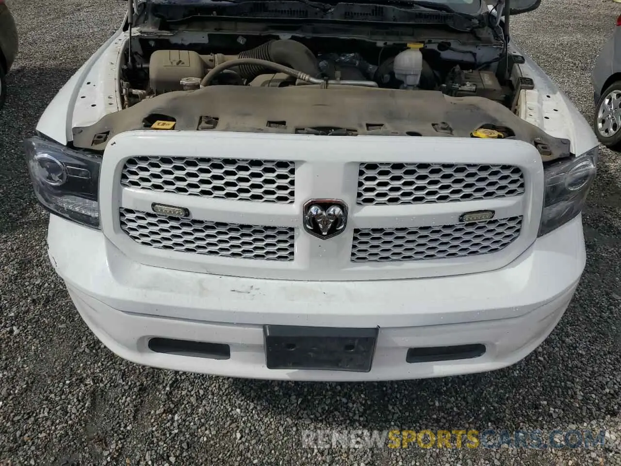 11 Photograph of a damaged car 3C6JR6ATXKG510691 RAM 1500 2019