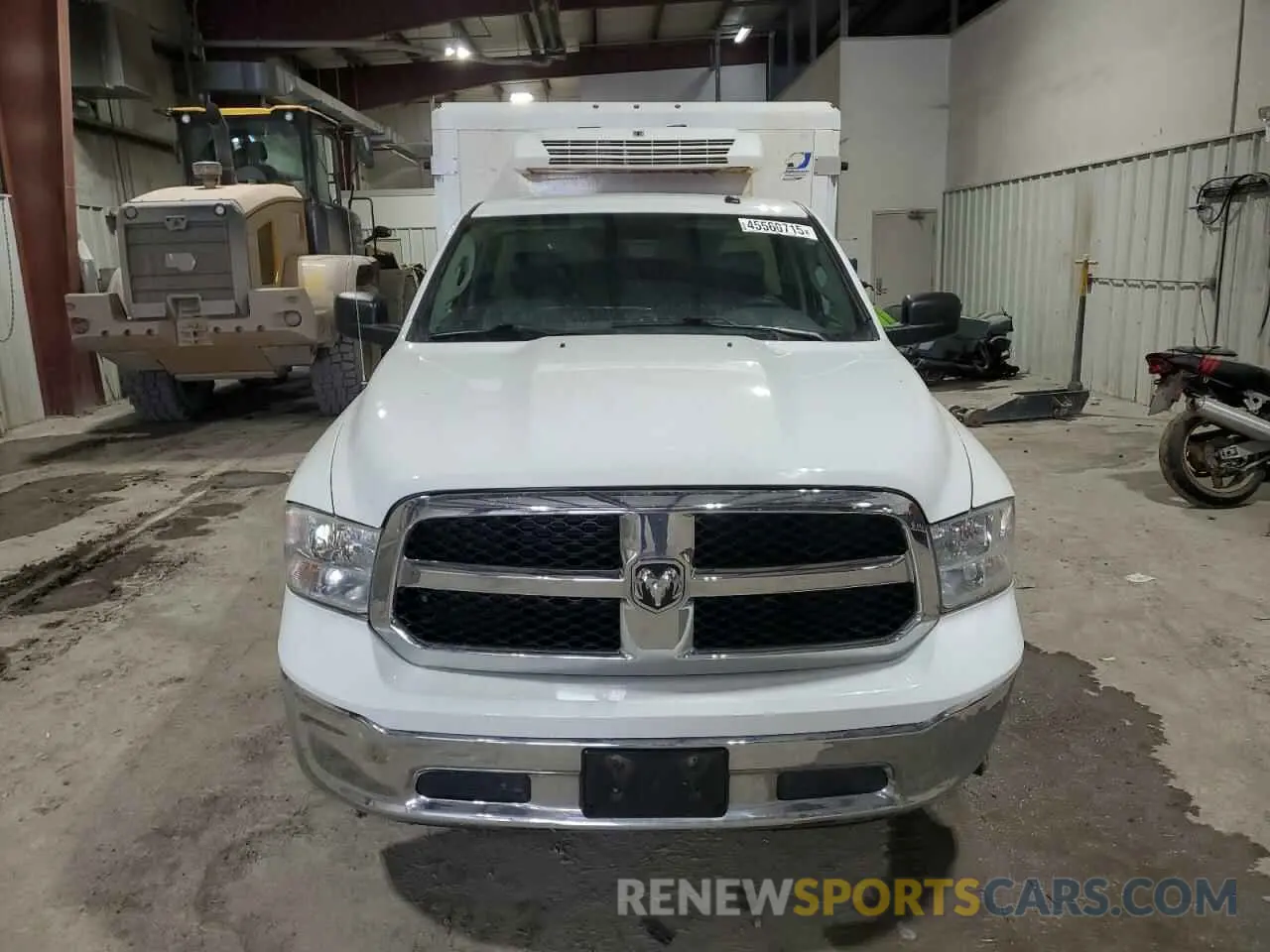 5 Photograph of a damaged car 3C6JR6DG1KG651650 RAM 1500 2019