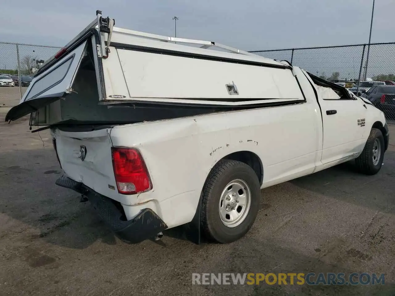 3 Photograph of a damaged car 3C6JR6DG5KG651666 RAM 1500 2019