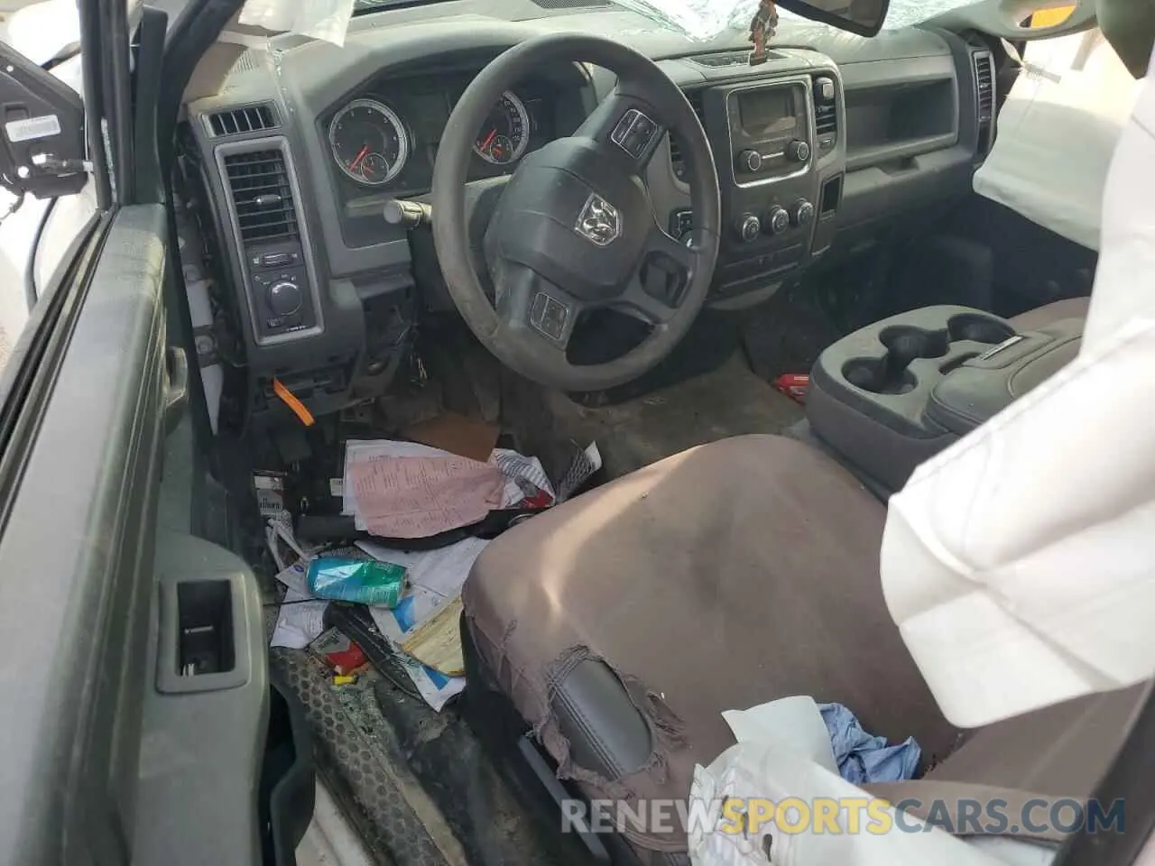 8 Photograph of a damaged car 3C6JR6DG5KG651666 RAM 1500 2019