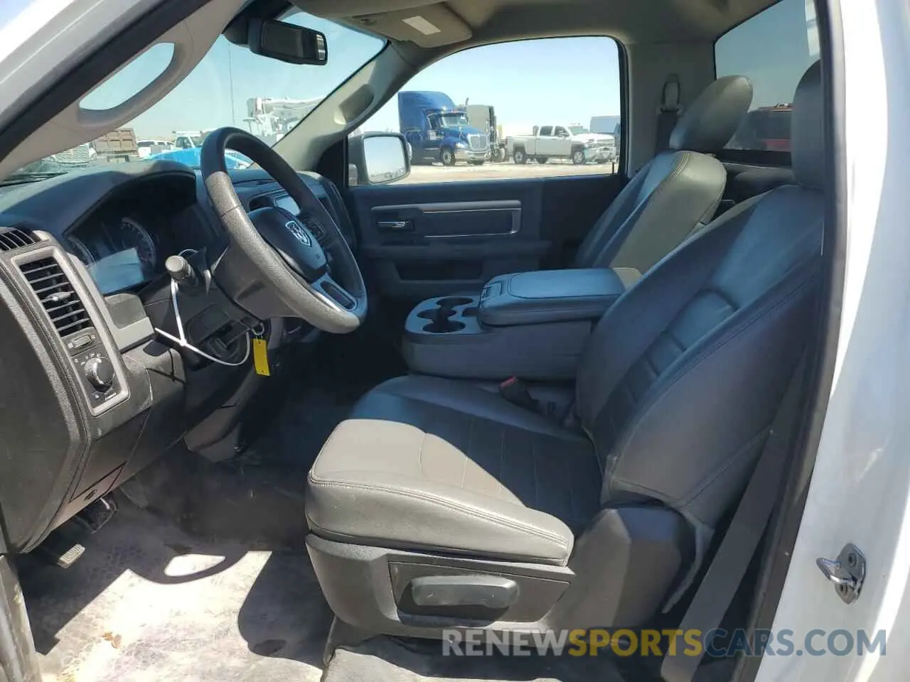 7 Photograph of a damaged car 3C6JR6DT2KG619836 RAM 1500 2019