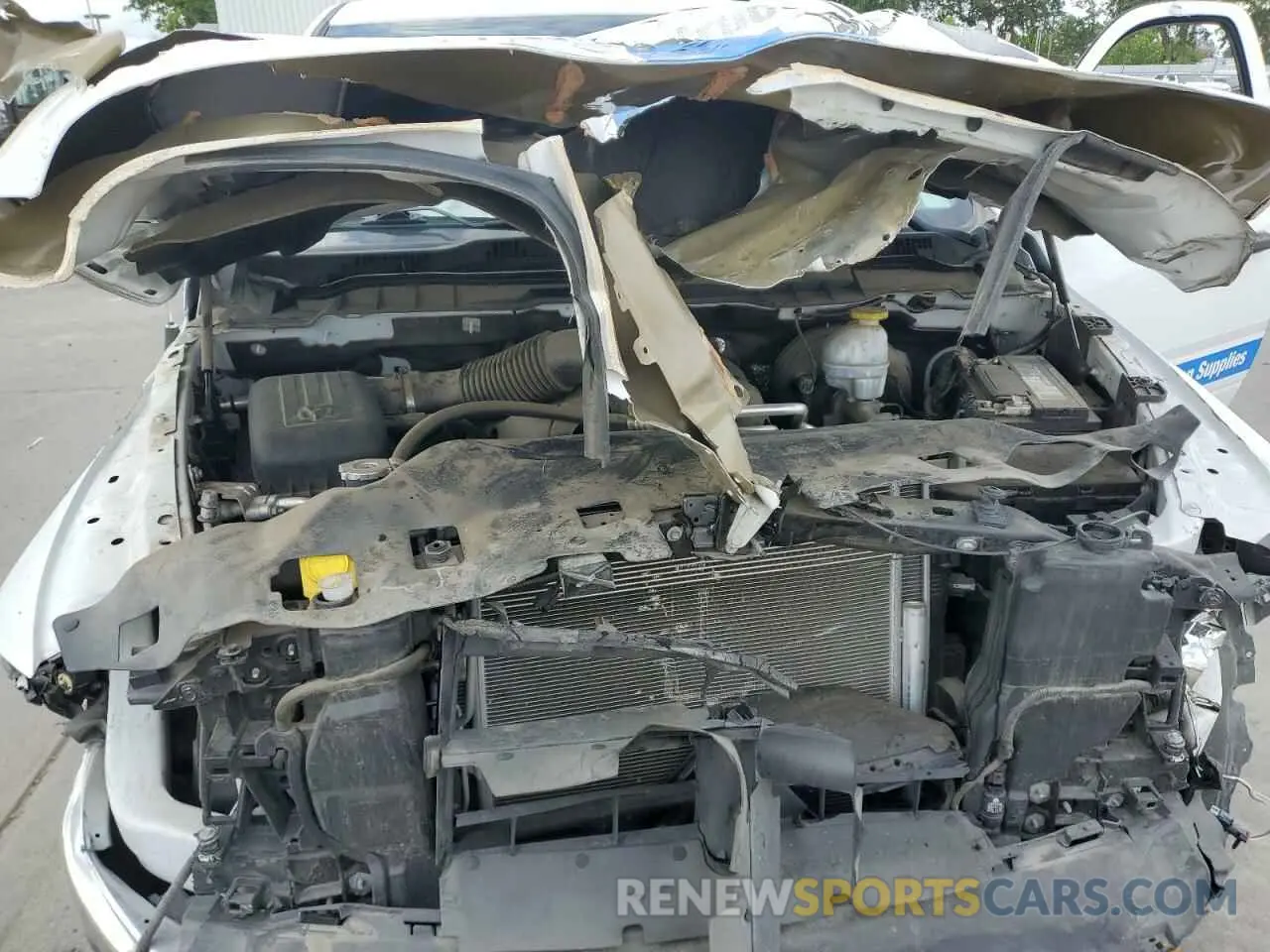 11 Photograph of a damaged car 3C6JR6DT7KG506903 RAM 1500 2019
