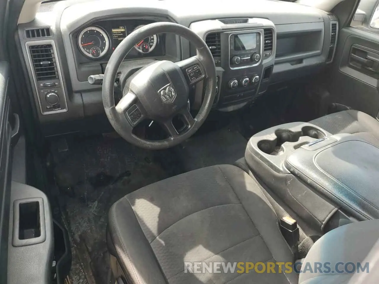 8 Photograph of a damaged car 3C6JR6DT7KG547029 RAM 1500 2019
