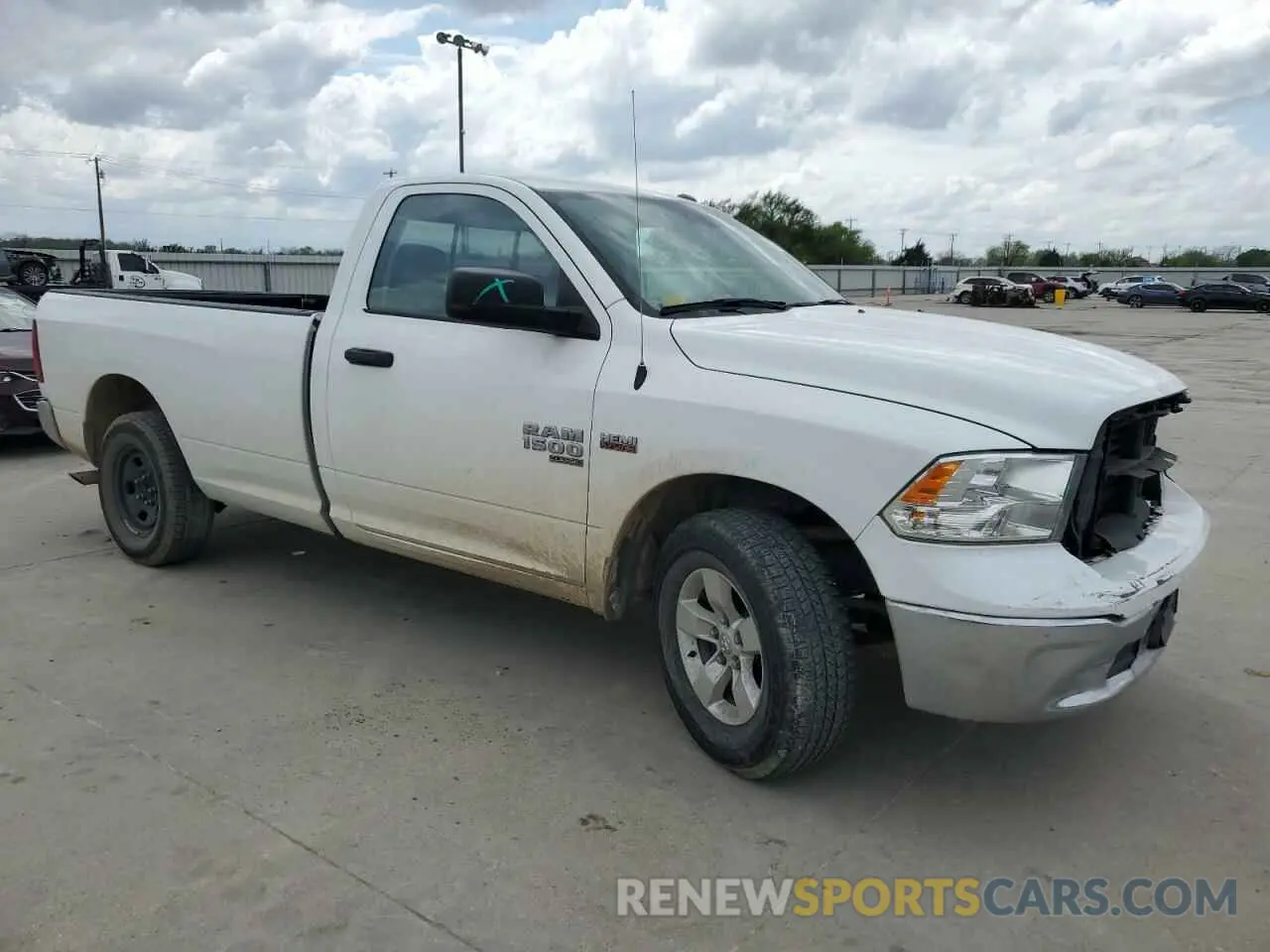 4 Photograph of a damaged car 3C6JR6DTXKG537952 RAM 1500 2019