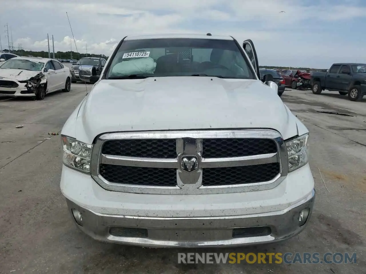 5 Photograph of a damaged car 3C6JR6ET1KG674874 RAM 1500 2019