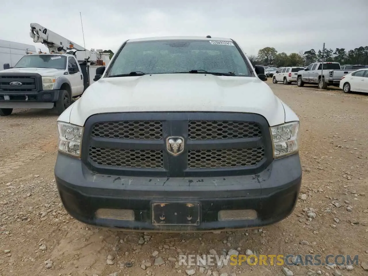 5 Photograph of a damaged car 3C6JR7DG0KG501535 RAM 1500 2019