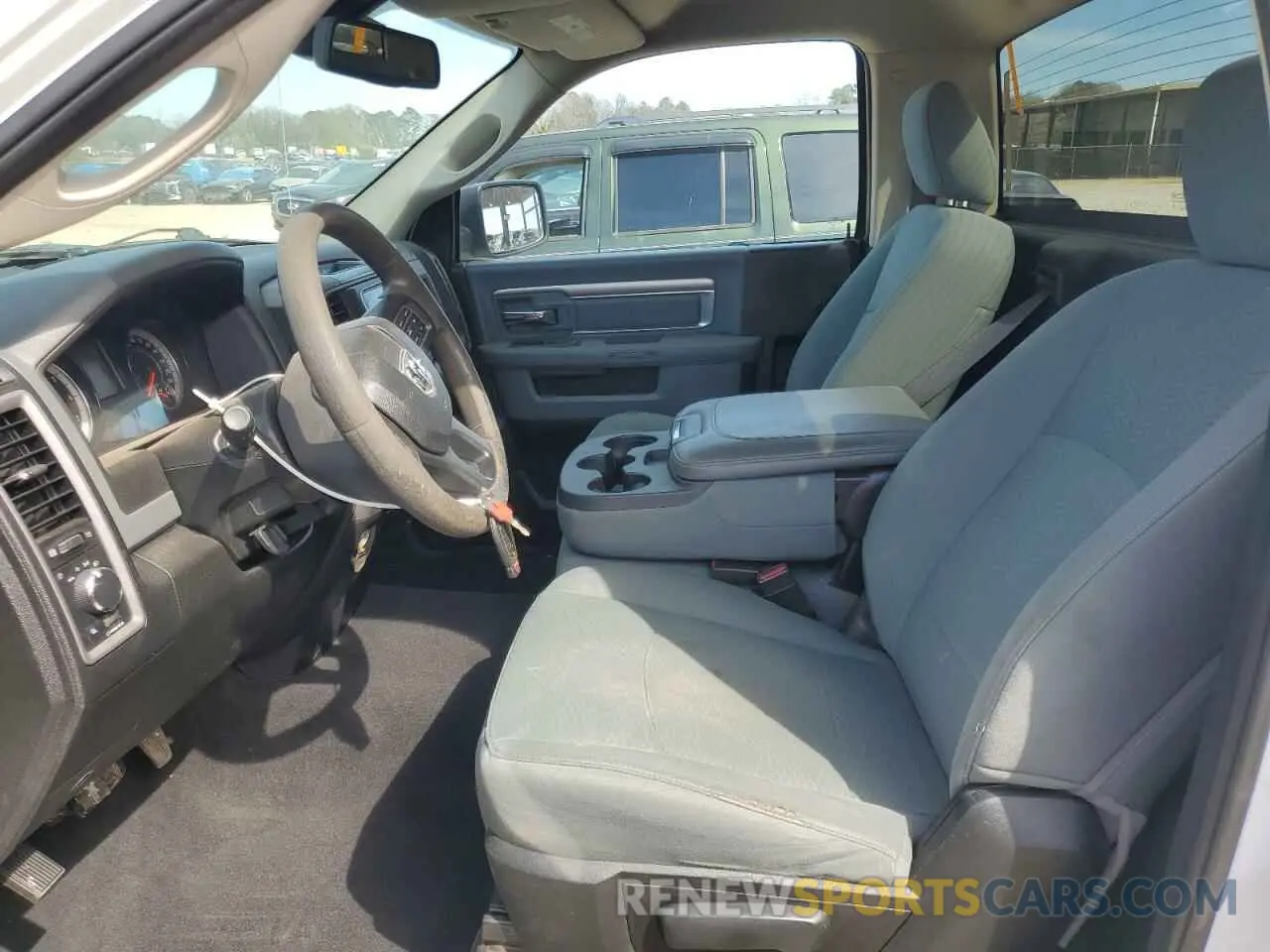 7 Photograph of a damaged car 3C6JR7DG0KG501535 RAM 1500 2019