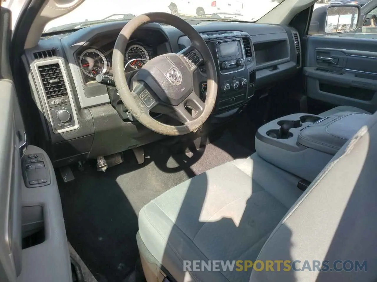 8 Photograph of a damaged car 3C6JR7DG0KG501535 RAM 1500 2019