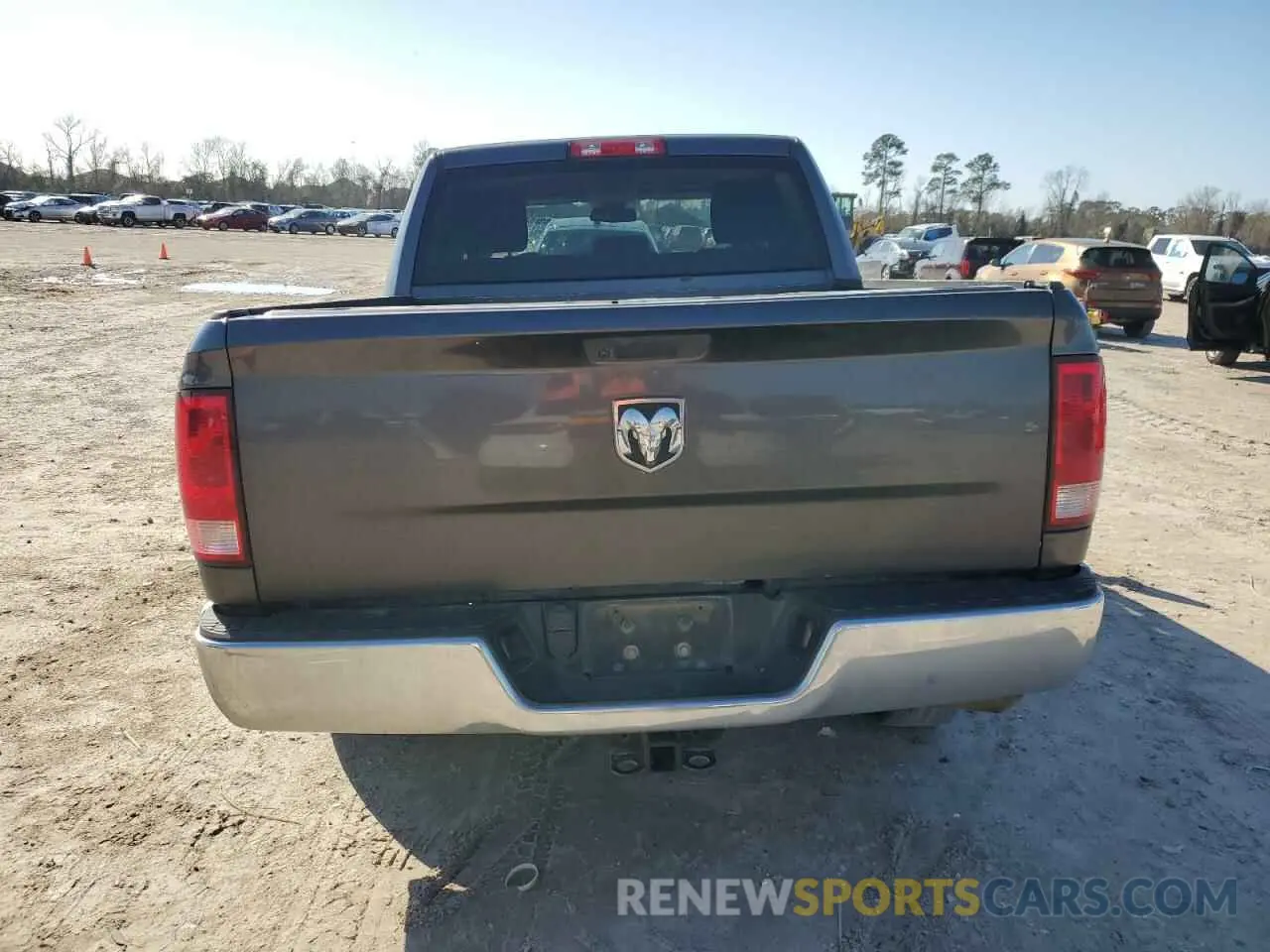 6 Photograph of a damaged car 3C6RR6KG3KG690083 RAM 1500 2019