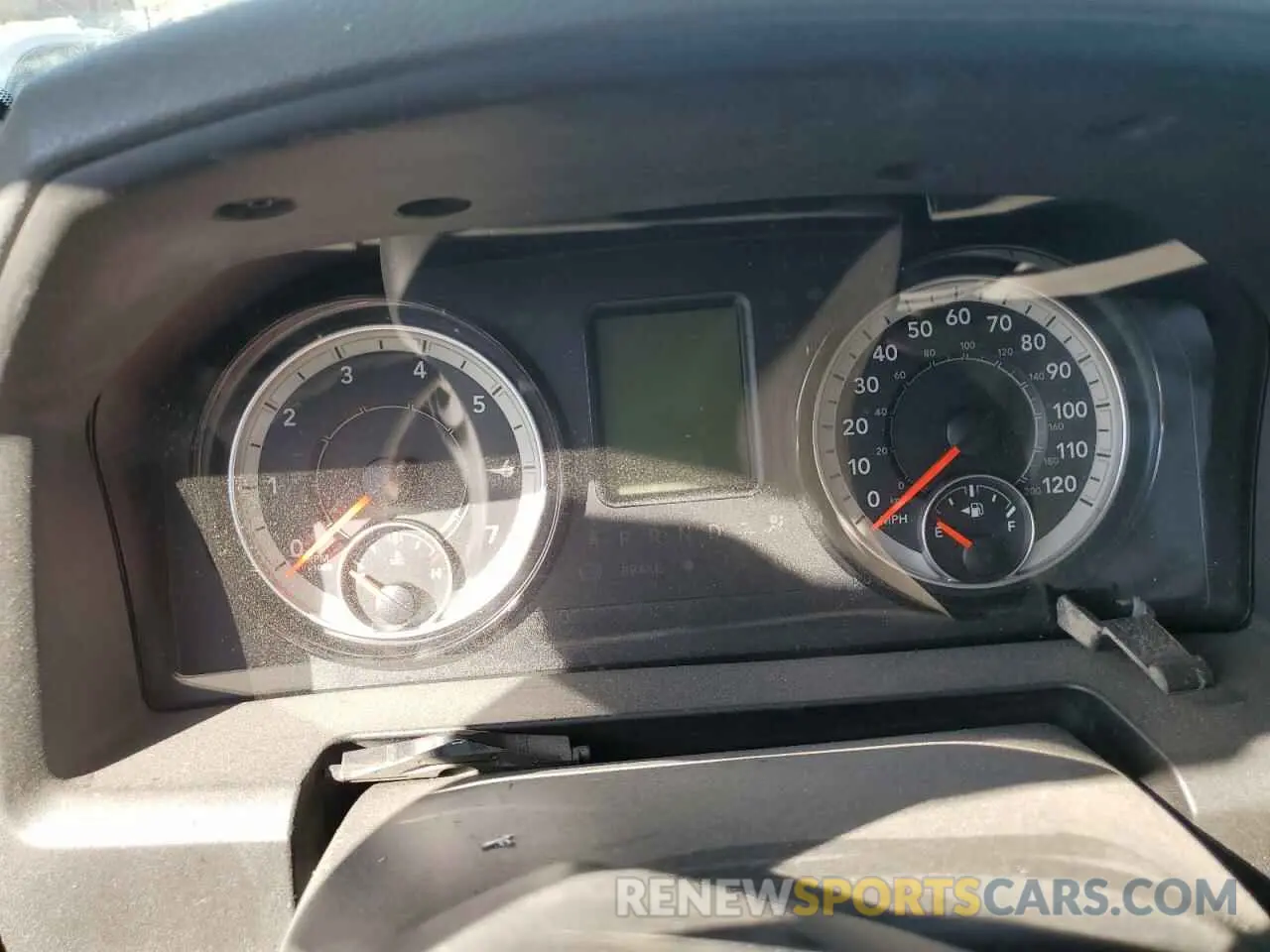 9 Photograph of a damaged car 3C6RR7KG0KG726821 RAM 1500 2019