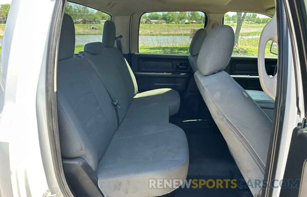 6 Photograph of a damaged car 3C6RR7KT3KG564227 RAM 1500 2019