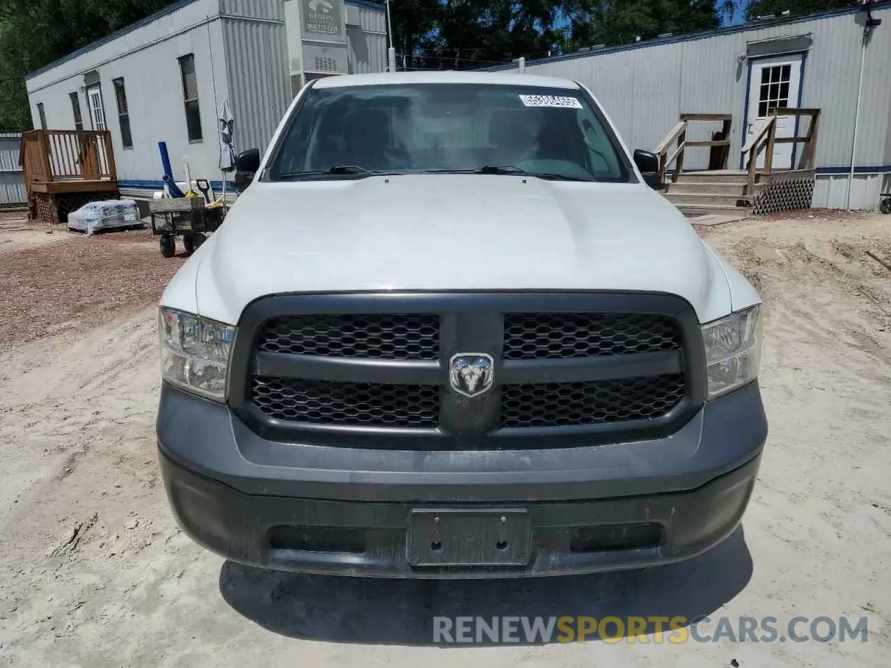 5 Photograph of a damaged car 1C6RR6FGXLS160911 RAM 1500 2020