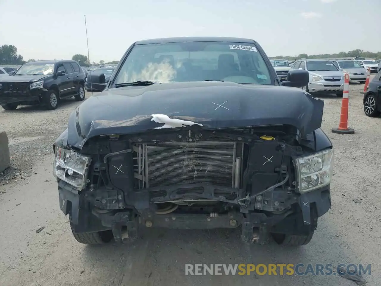 5 Photograph of a damaged car 1C6RR6FT7LS139057 RAM 1500 2020